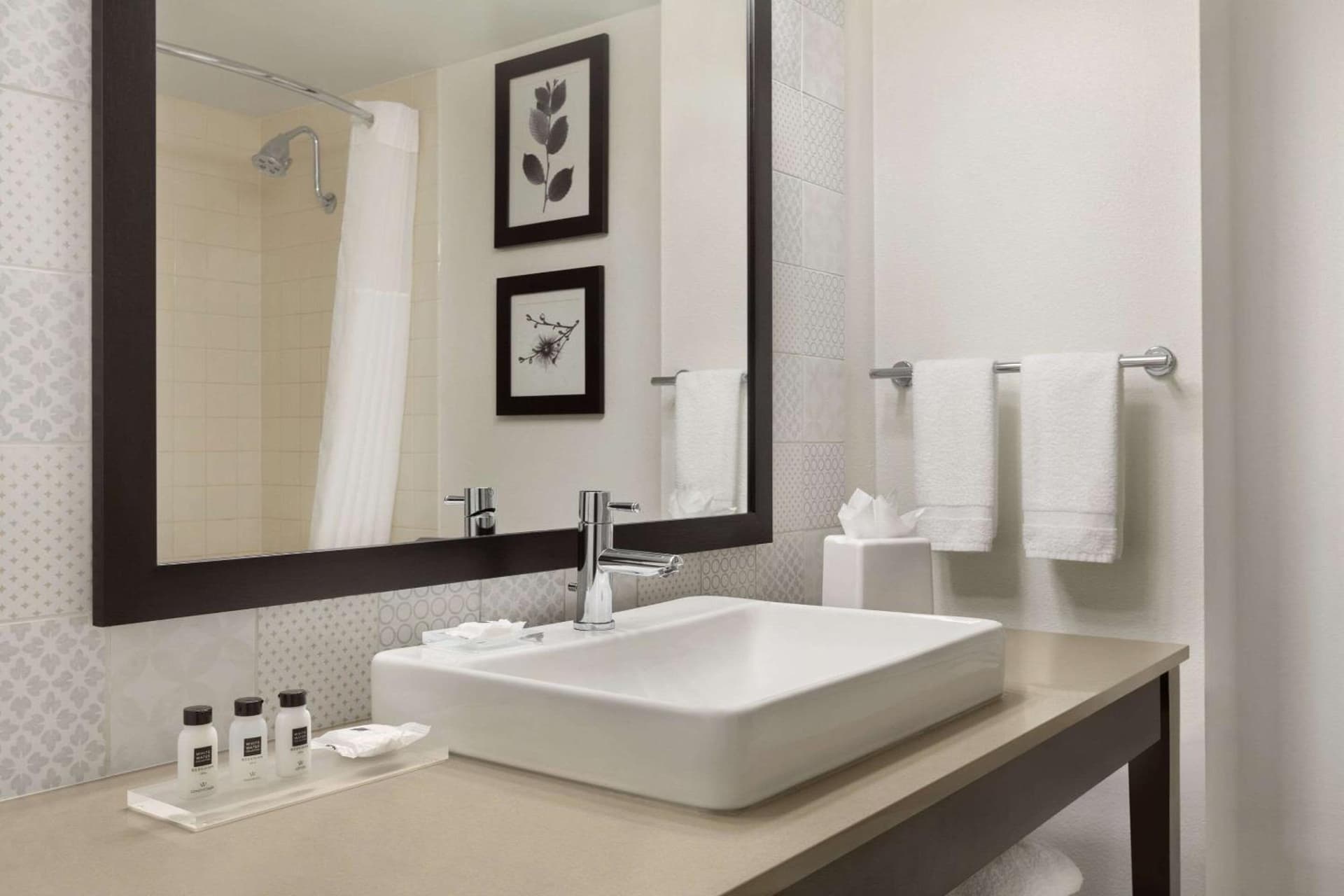 Country Inn & Suites by Radisson, Bloomington at Mall of America, MN gallery photo in Bloomington, MN — image 25
