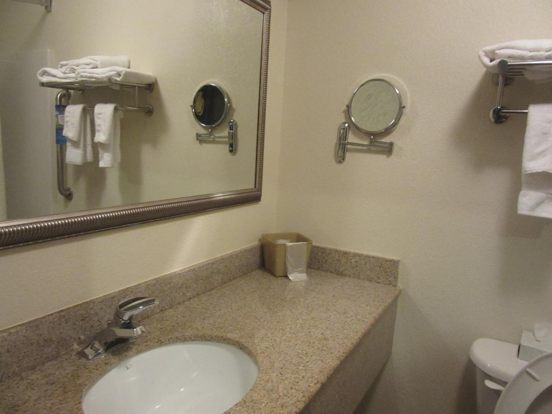 Baymont by Wyndham Columbia Fort Jackson interior in Columbia, SC — gallery photo 2