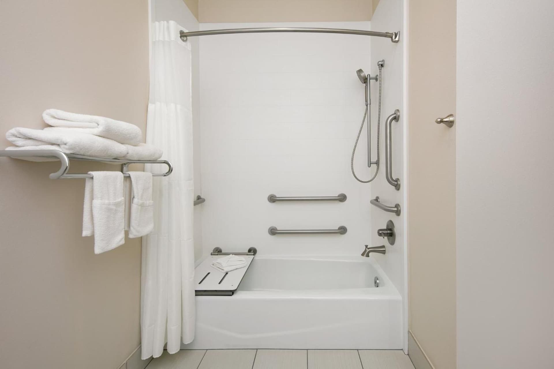 Holiday Inn Express & Suites Amarillo West by IHG gallery photo in Amarillo, TX — image 6