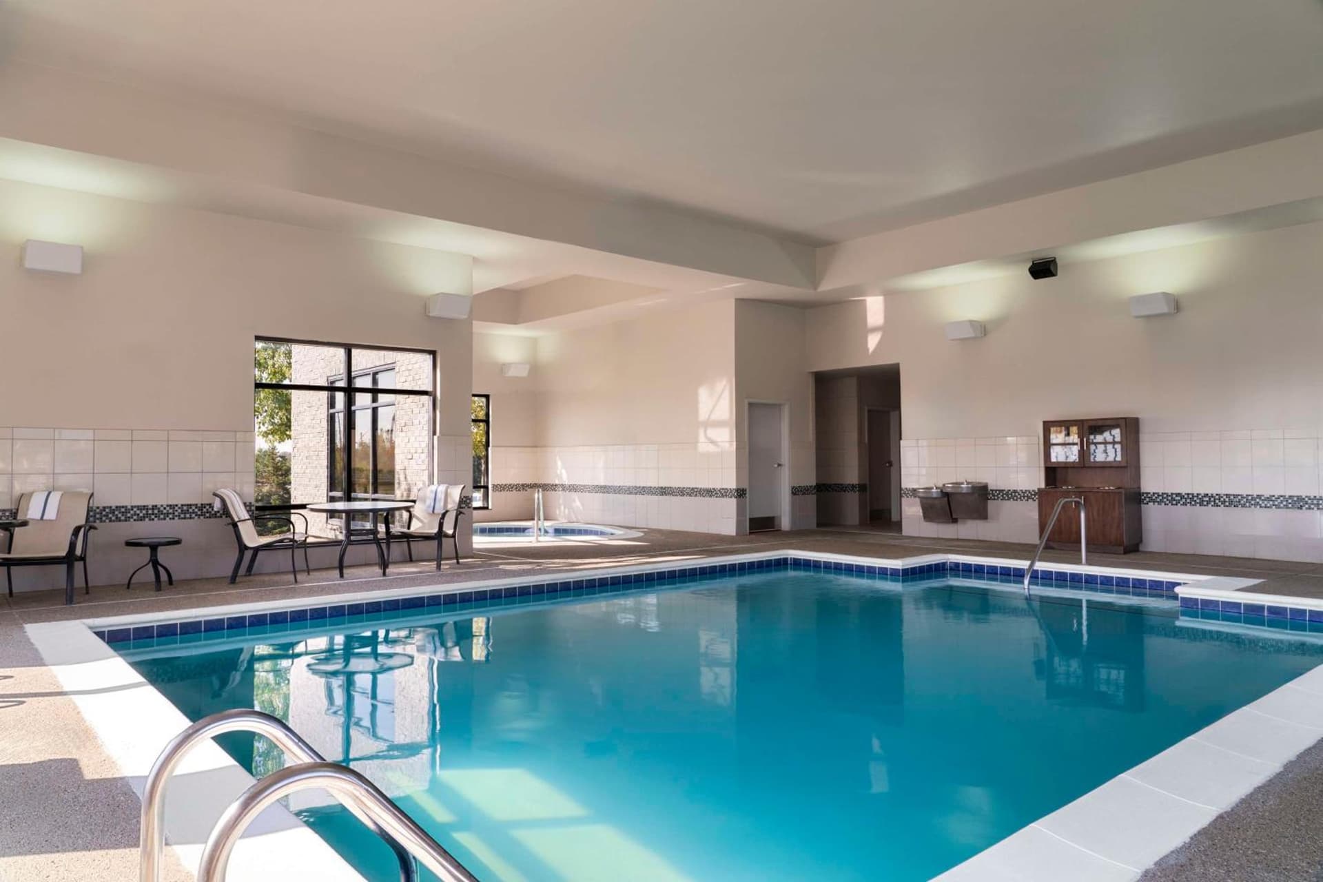 Hampton Inn Ft Wayne gallery photo in Fort Wayne, IN — image 8