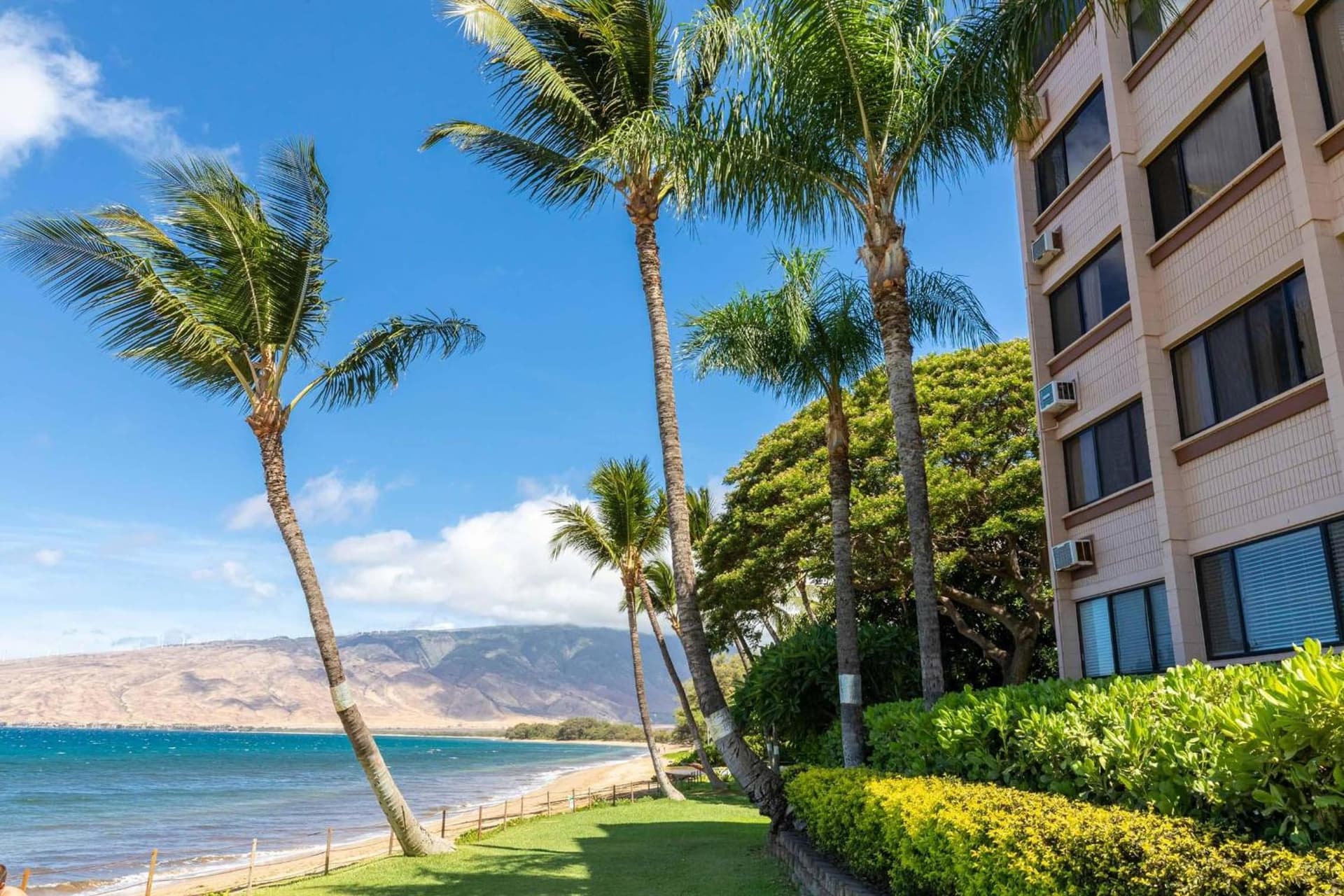 Kealia Resort 306 featured exterior or lobby in Kihei, HI — similar hotel