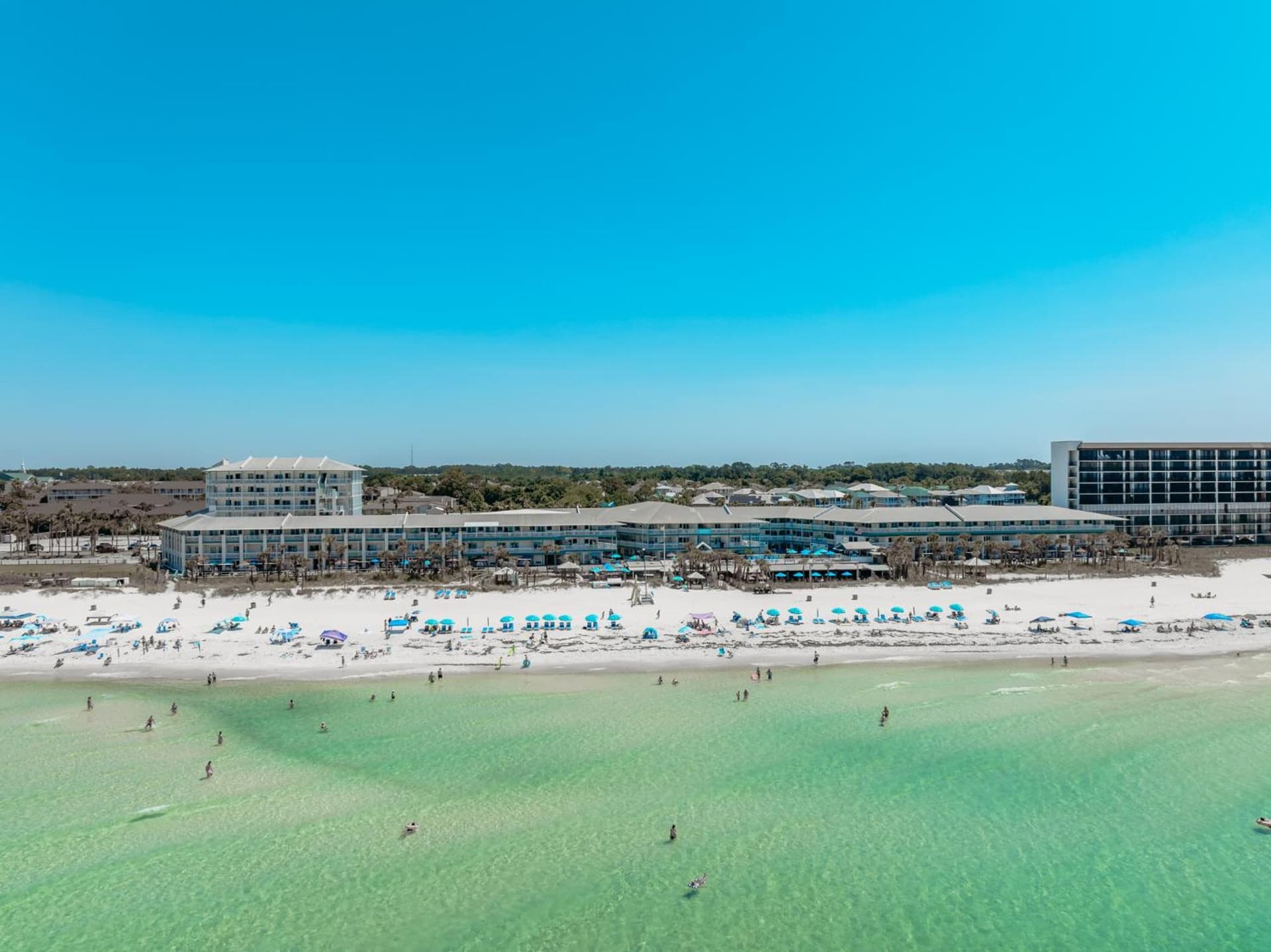 Sandpiper Beacon Beach Resort featured exterior or lobby in Panama City Beach, FL — similar hotel
