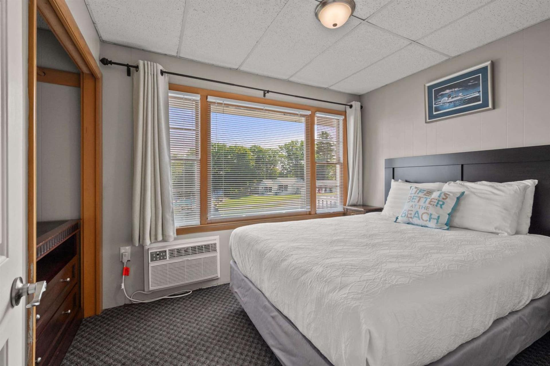 Grand View Resort gallery photo in Weirs Beach, NH — image 10