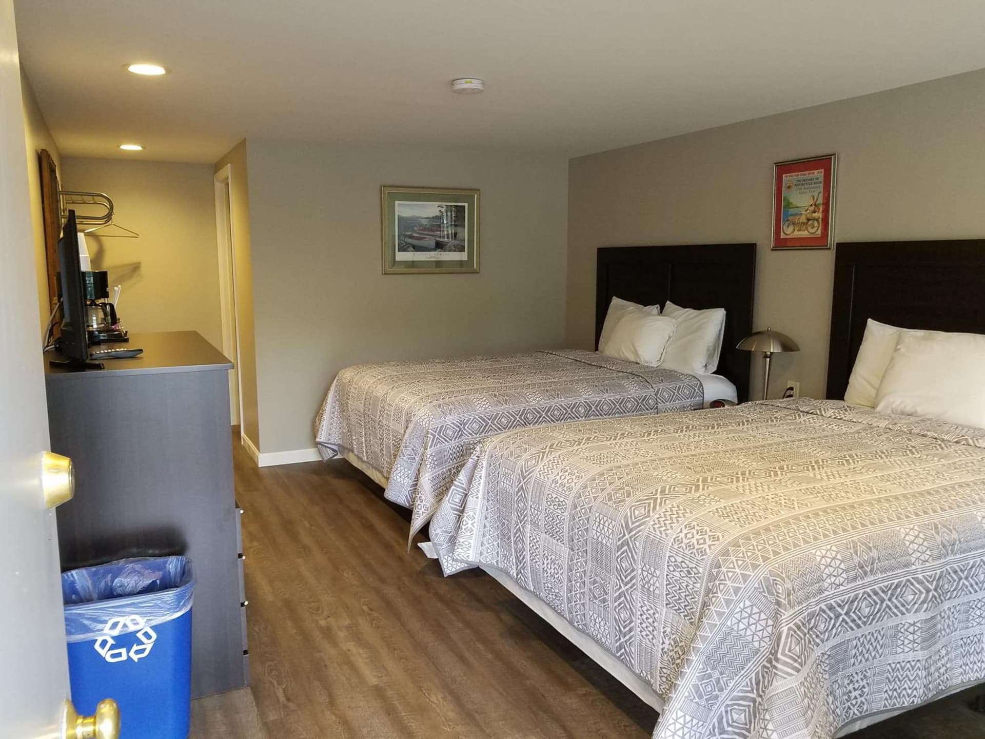 Grand View Resort gallery photo in Weirs Beach, NH — image 118