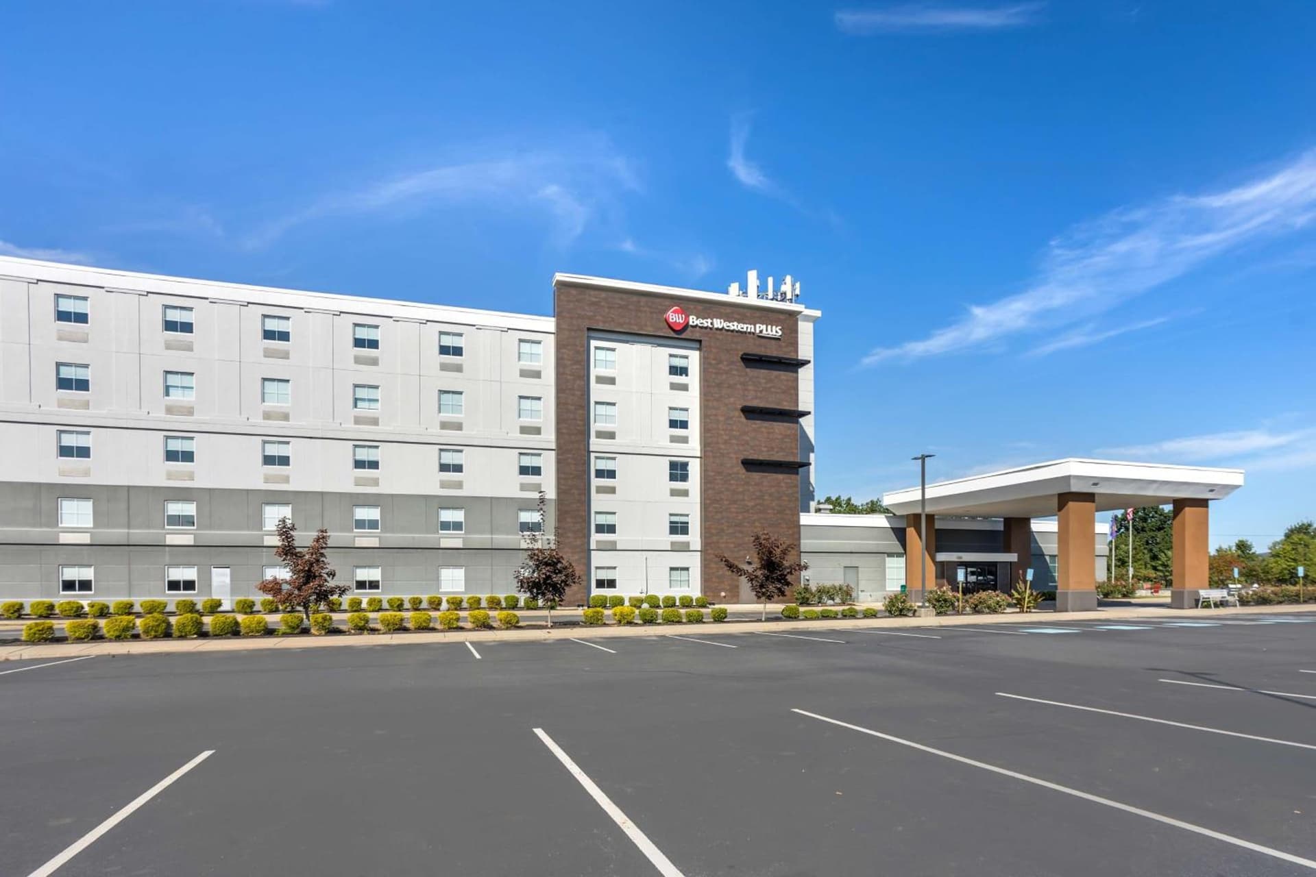 Best Western Plus Wilkes Barre-Scranton Airport Hotel gallery photo in Pittston, PA — image 36