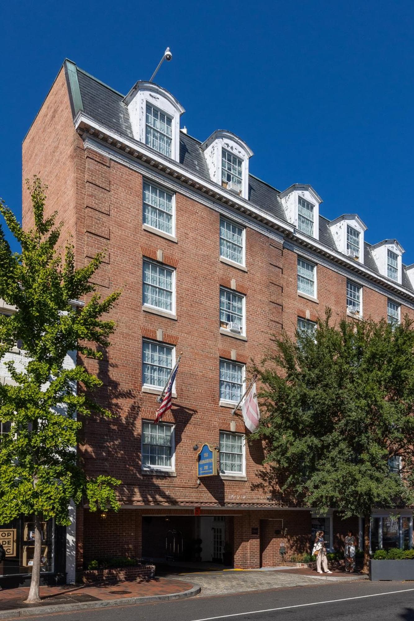 The Georgetown Inn interior in Washington, DC — gallery photo 2