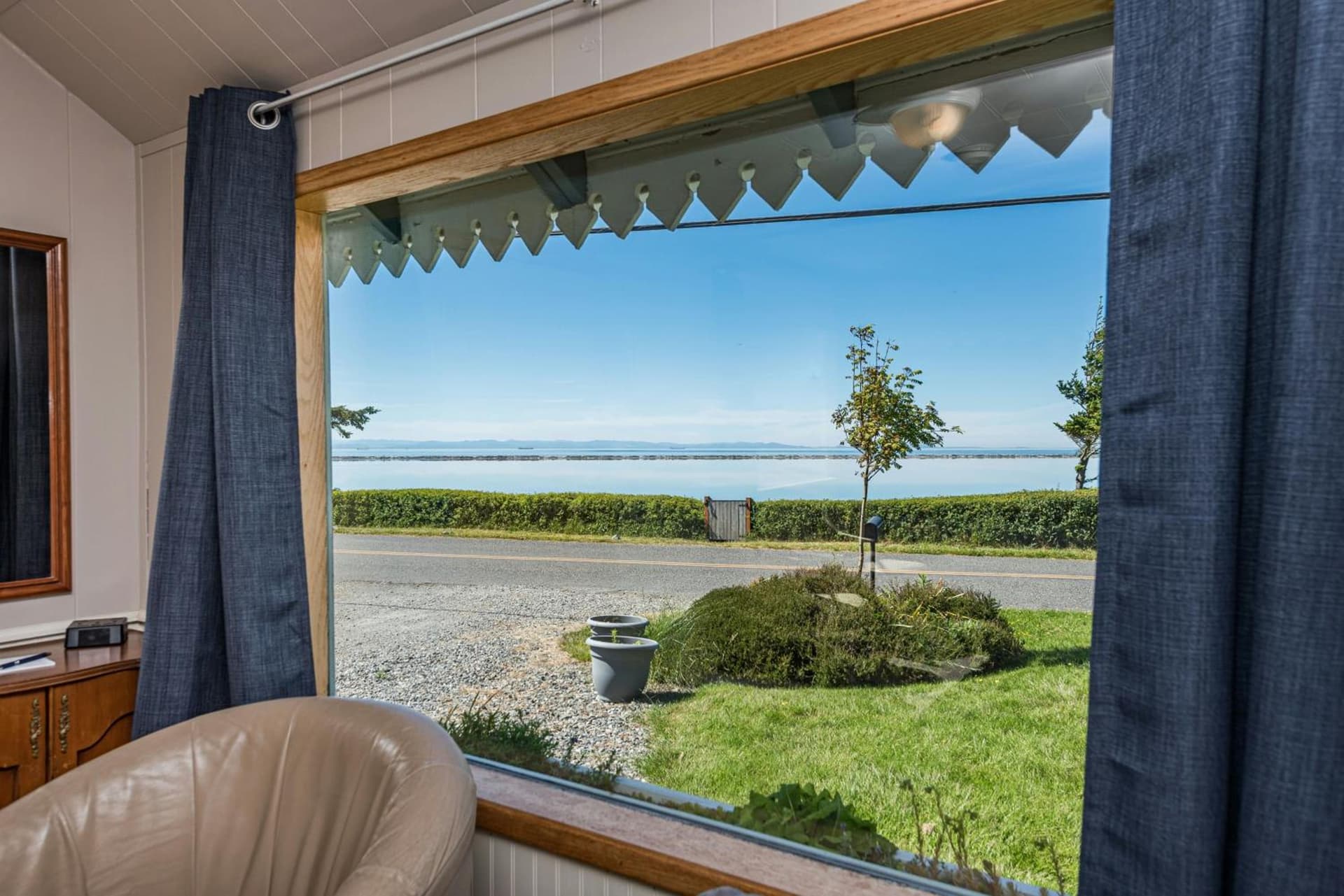 Juan de Fuca Waterfront Hotel & Cottages gallery photo in Sequim, WA — image 19