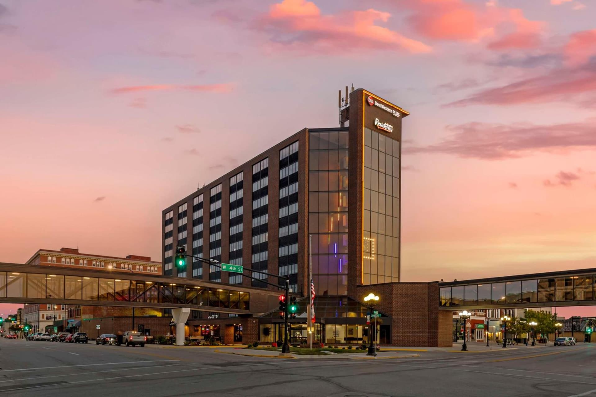 Best Western Plus Waterloo & Cedar Falls featured exterior or lobby in Waterloo, IA — similar hotel