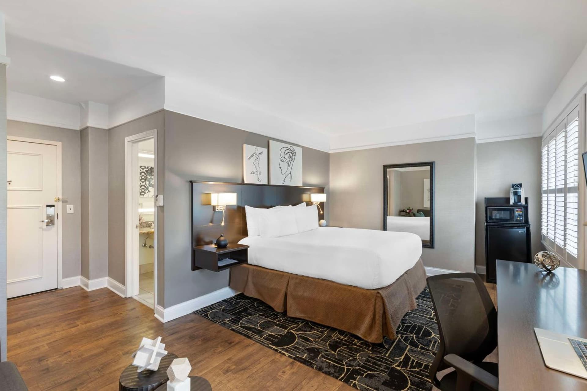 Best Western Plus Hawthorne Terrace Hotel gallery photo in Chicago, IL — image 33