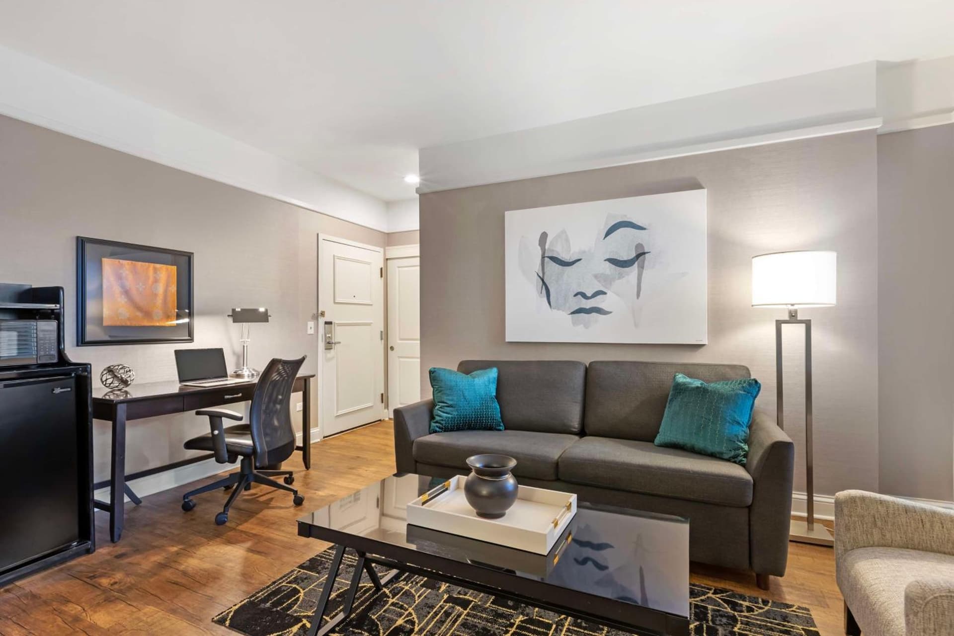 Best Western Plus Hawthorne Terrace Hotel gallery photo in Chicago, IL — image 22