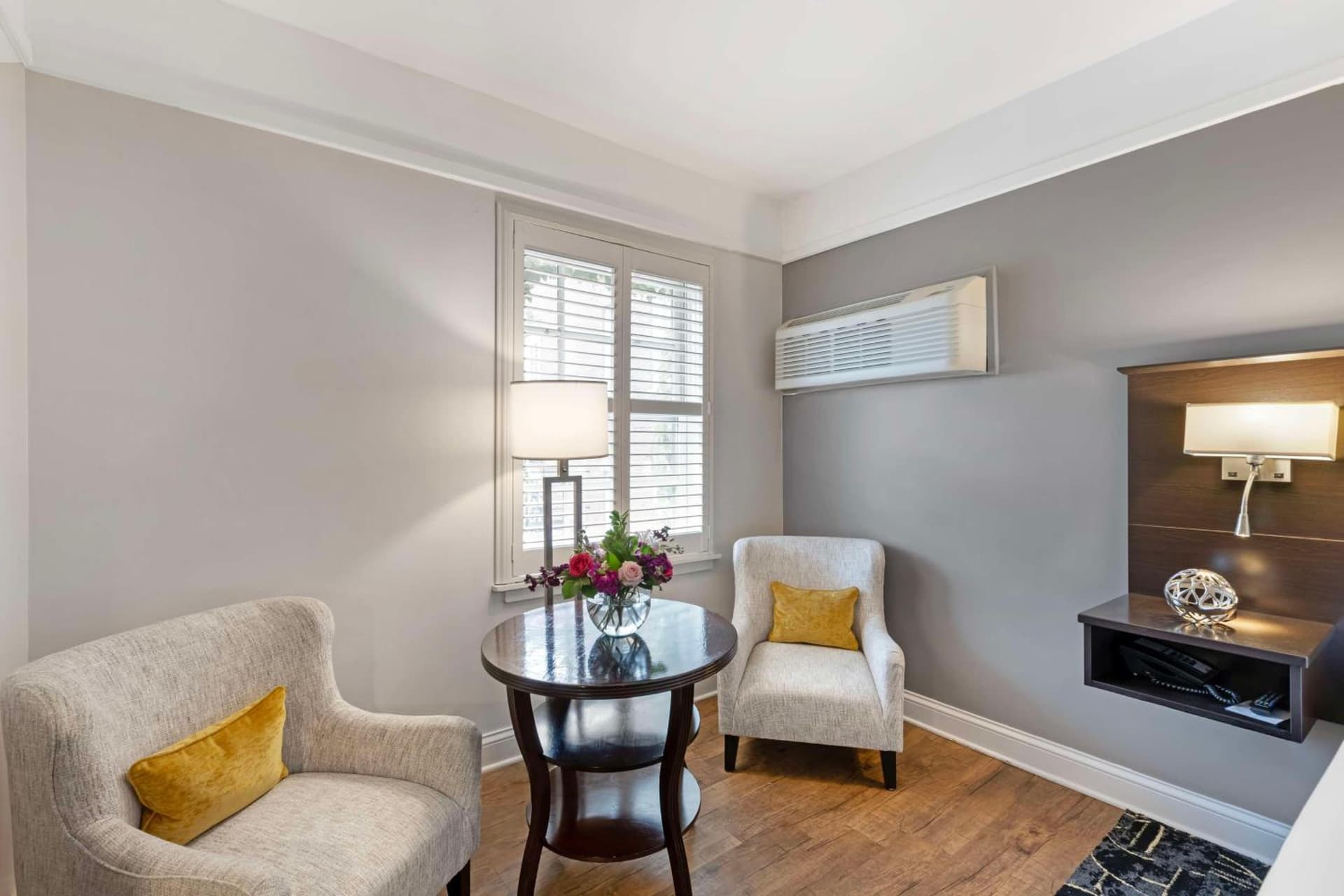 Best Western Plus Hawthorne Terrace Hotel gallery photo in Chicago, IL — image 47
