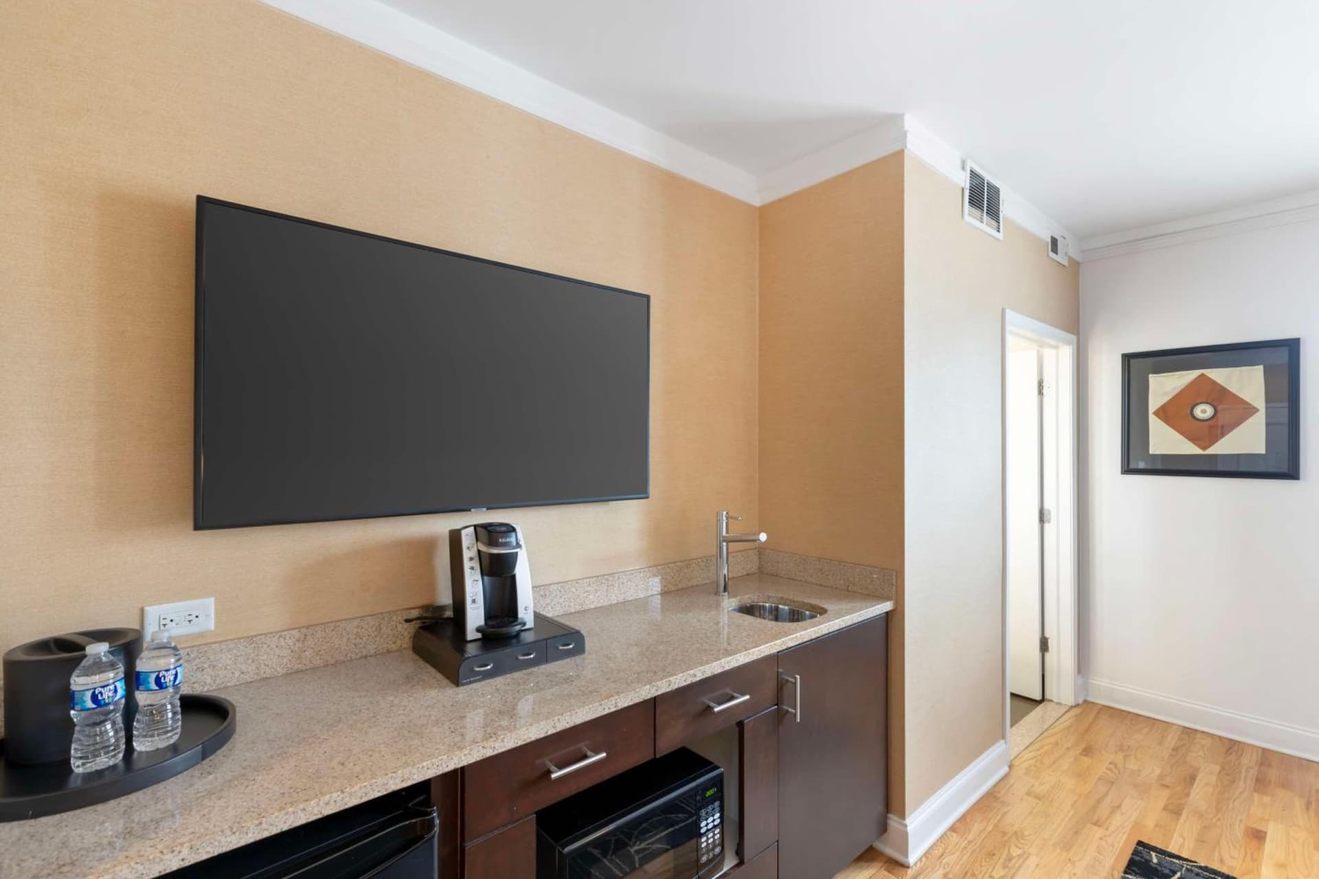 Best Western Plus Hawthorne Terrace Hotel gallery photo in Chicago, IL — image 43