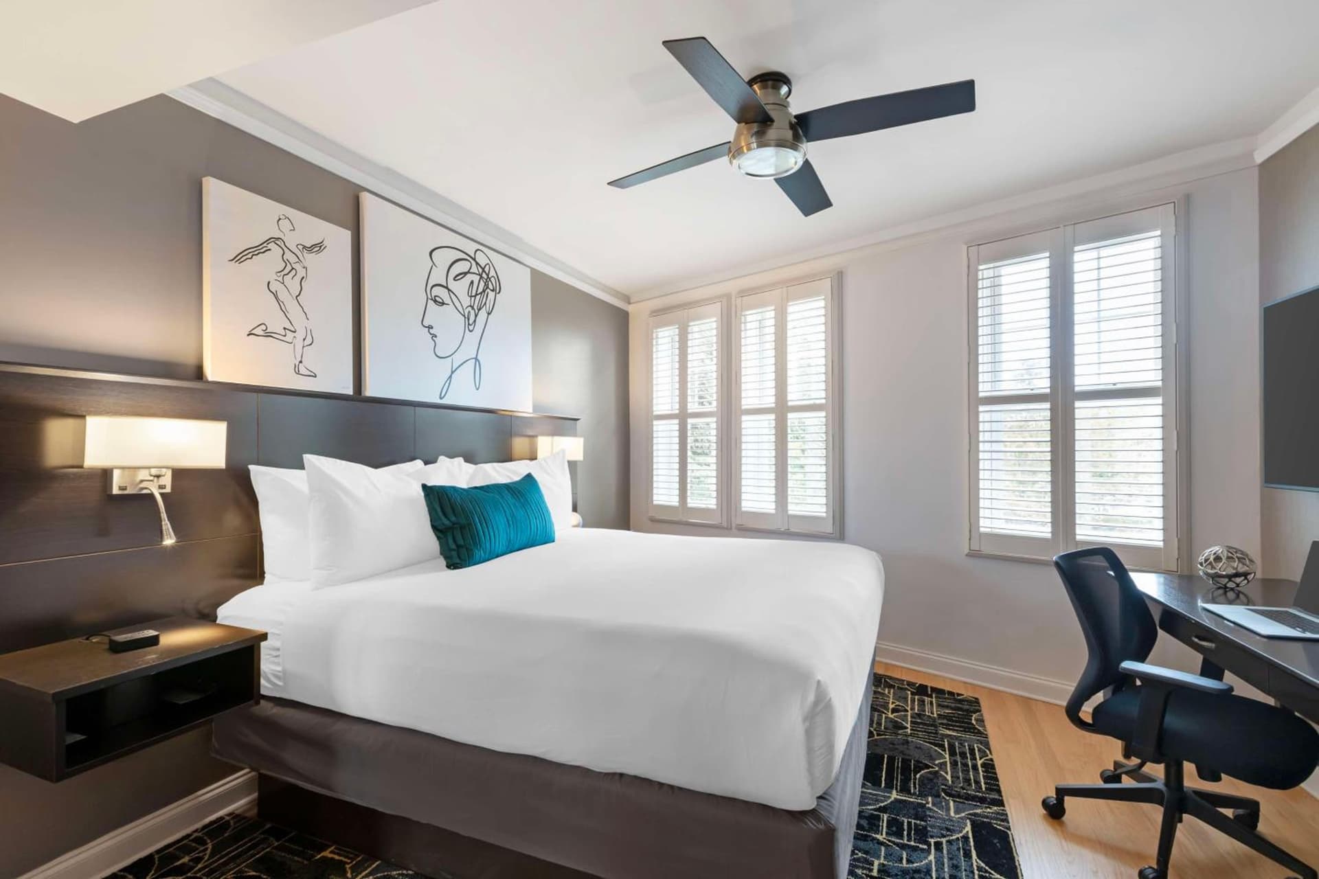 Best Western Plus Hawthorne Terrace Hotel gallery photo in Chicago, IL — image 15