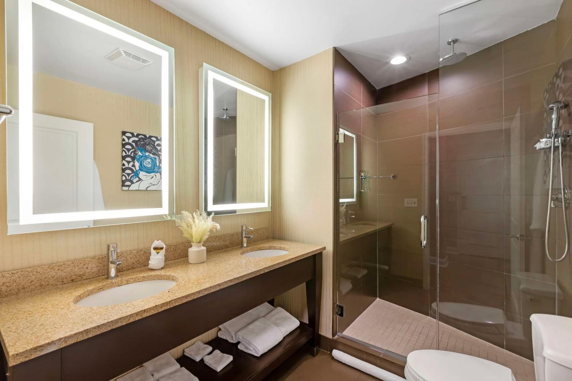 Best Western Plus Hawthorne Terrace Hotel gallery photo in Chicago, IL — image 53