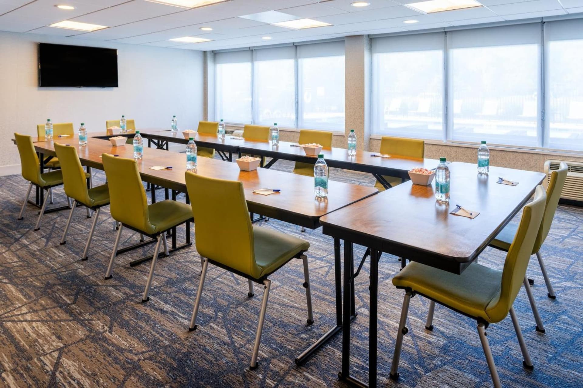 Holiday Inn Express & Suites Ft. Washington - Philadelphia by IHG gallery photo in Fort Washington, PA — image 10
