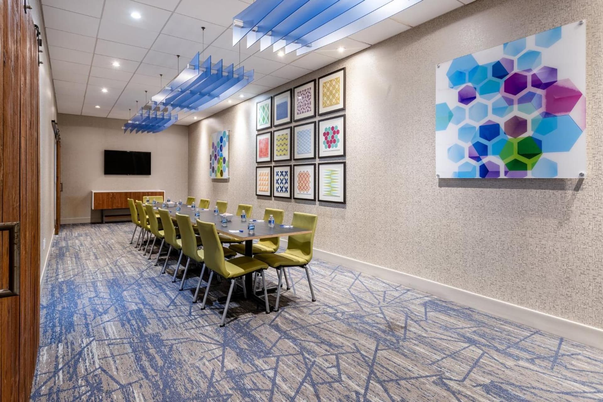 Holiday Inn Express & Suites Ft. Washington - Philadelphia by IHG gallery photo in Fort Washington, PA — image 25