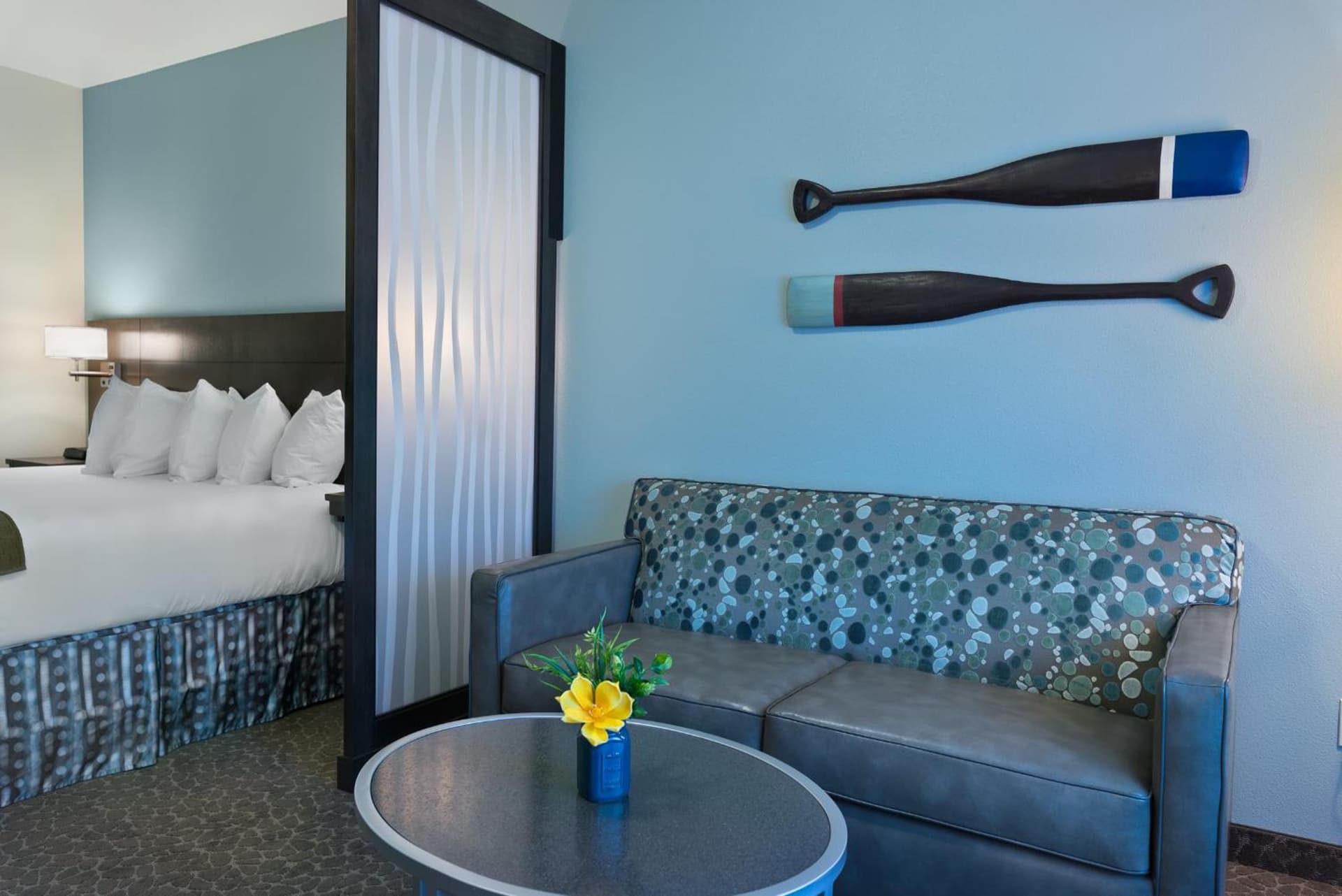 Oxford Suites Bellingham gallery photo in Bellingham, WA — image 5