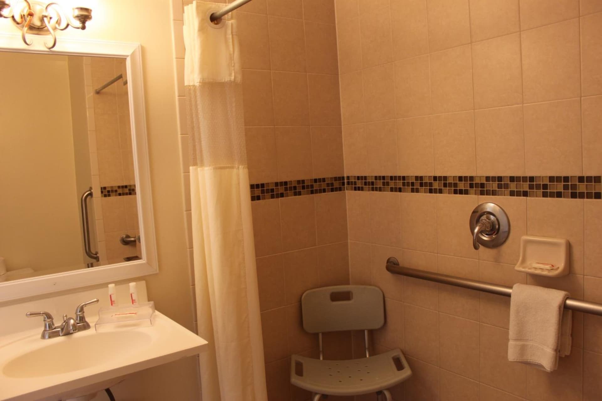 Quality Inn & Suites Santa Maria gallery photo in Santa Maria, CA — image 93