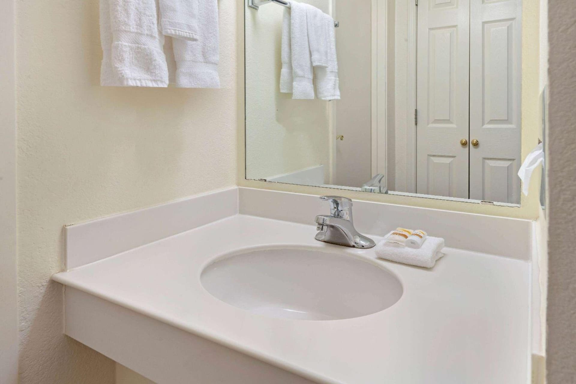La Quinta by Wyndham Salt Lake City - Layton gallery photo in Layton, UT — image 15