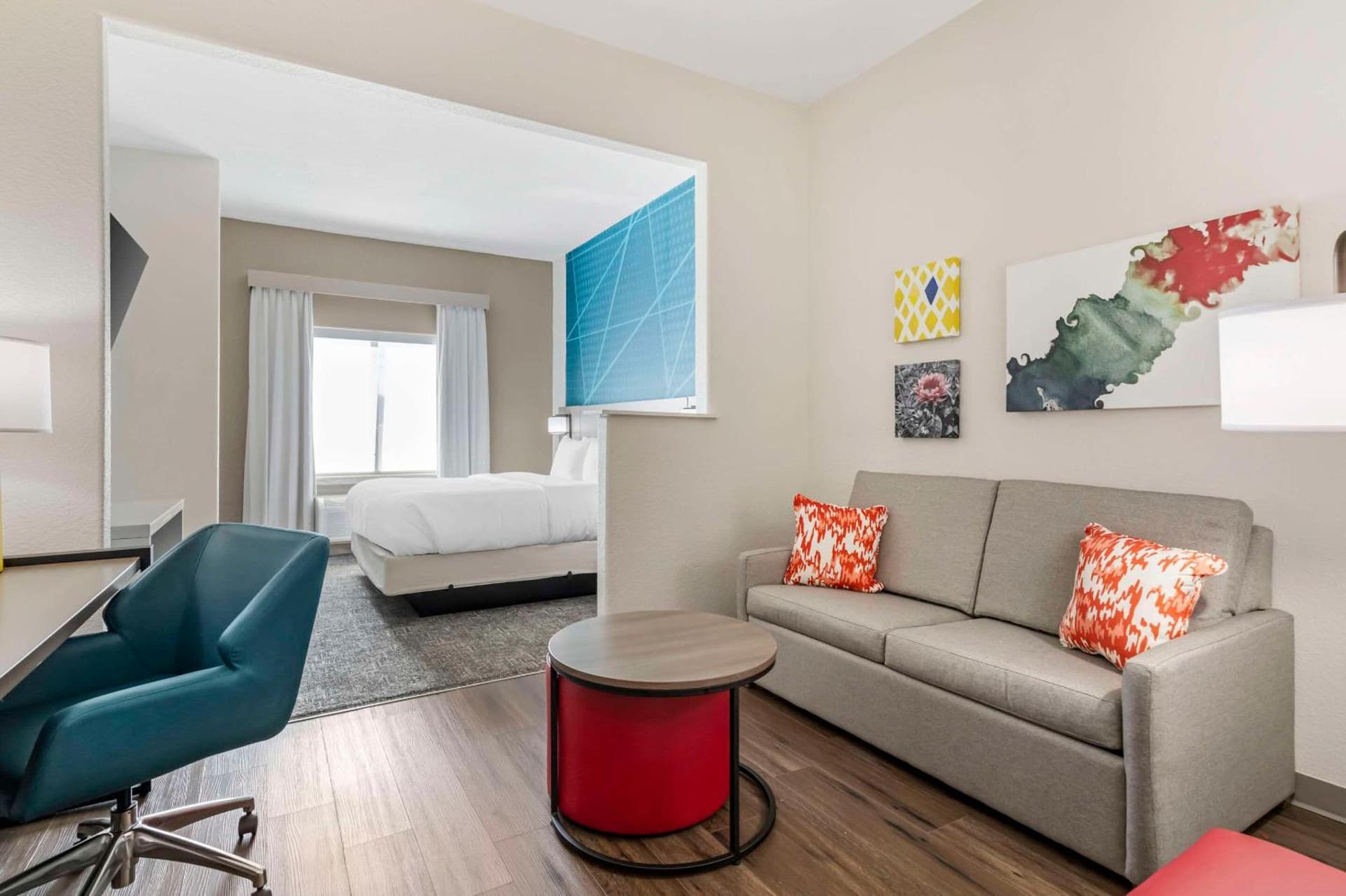 Comfort Suites Laredo - Nuevo Laredo interior in Laredo, TX — gallery photo 2