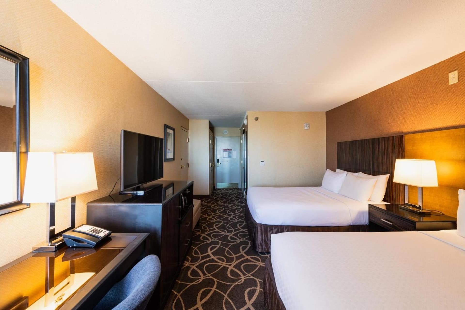 Crowne Plaza Newark Airport by IHG gallery photo in Elizabeth, NJ — image 21