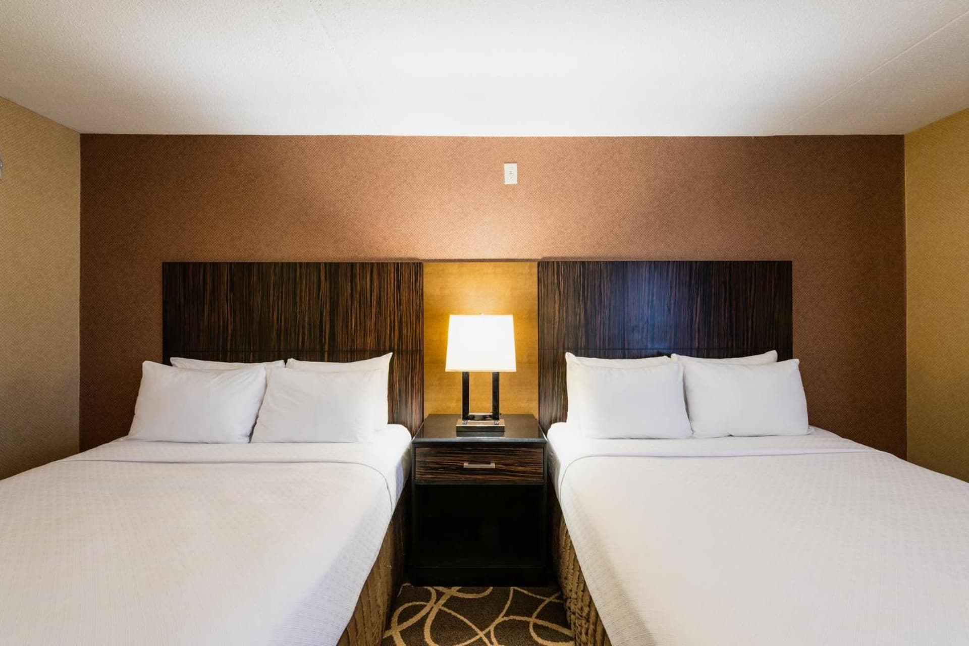Crowne Plaza Newark Airport by IHG gallery photo in Elizabeth, NJ — image 10