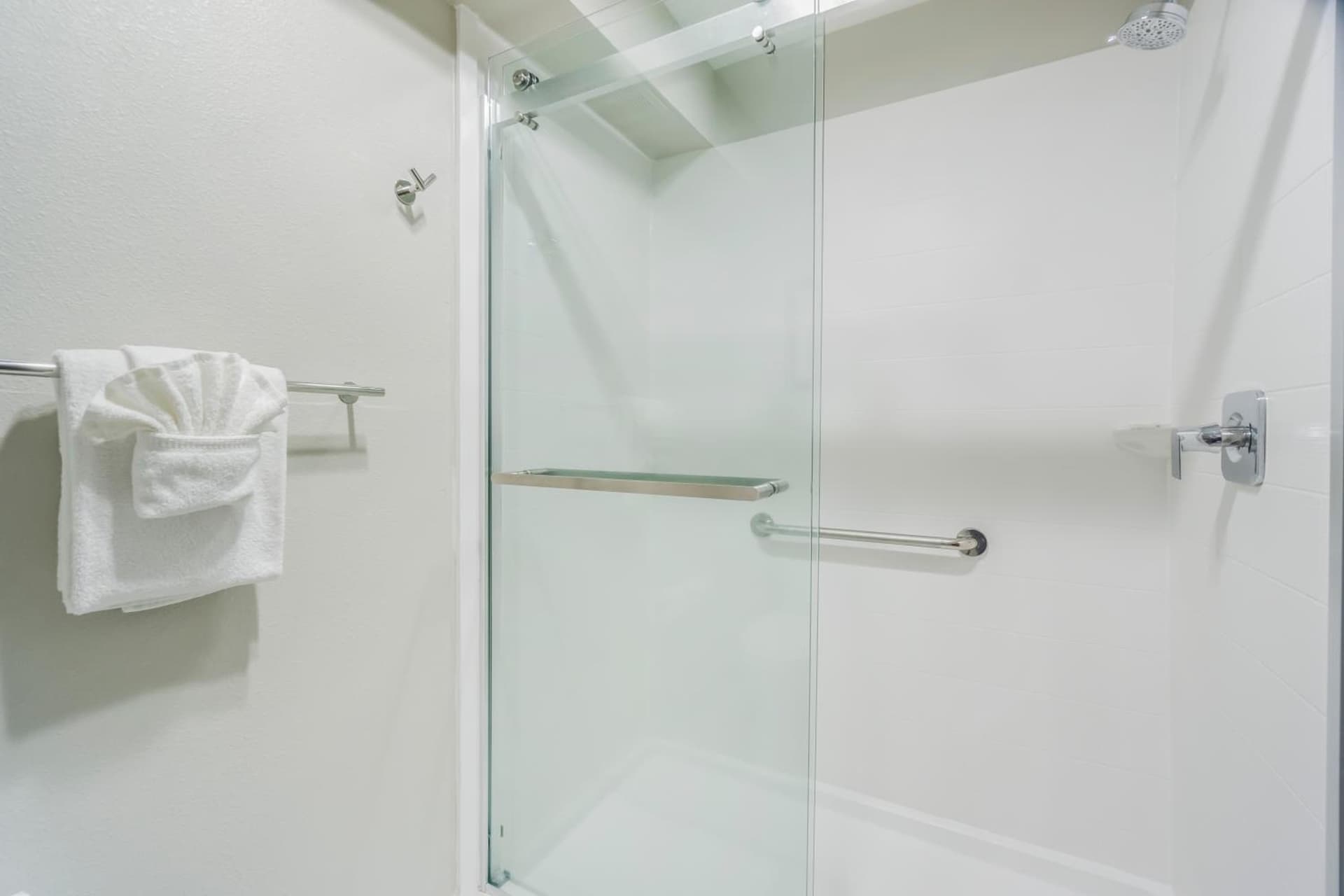 Comfort Inn & Suites Pacific - Auburn gallery photo in Auburn, WA — image 20