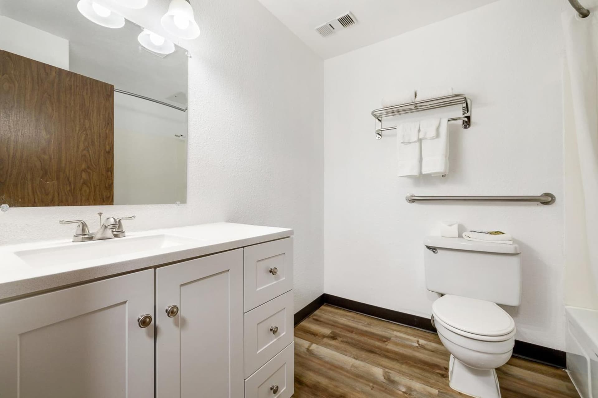 Kennewick Inn & Suites Tri Cities gallery photo in Kennewick, WA — image 10