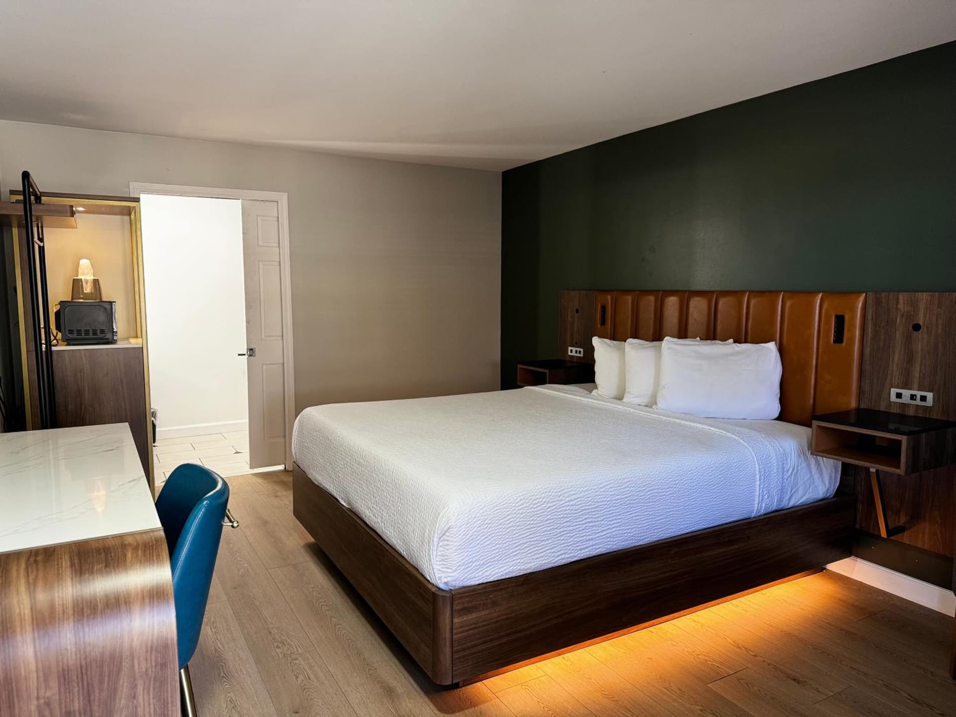 SureStay by Best Western Morgan Hill interior in Morgan Hill, CA — gallery photo 2