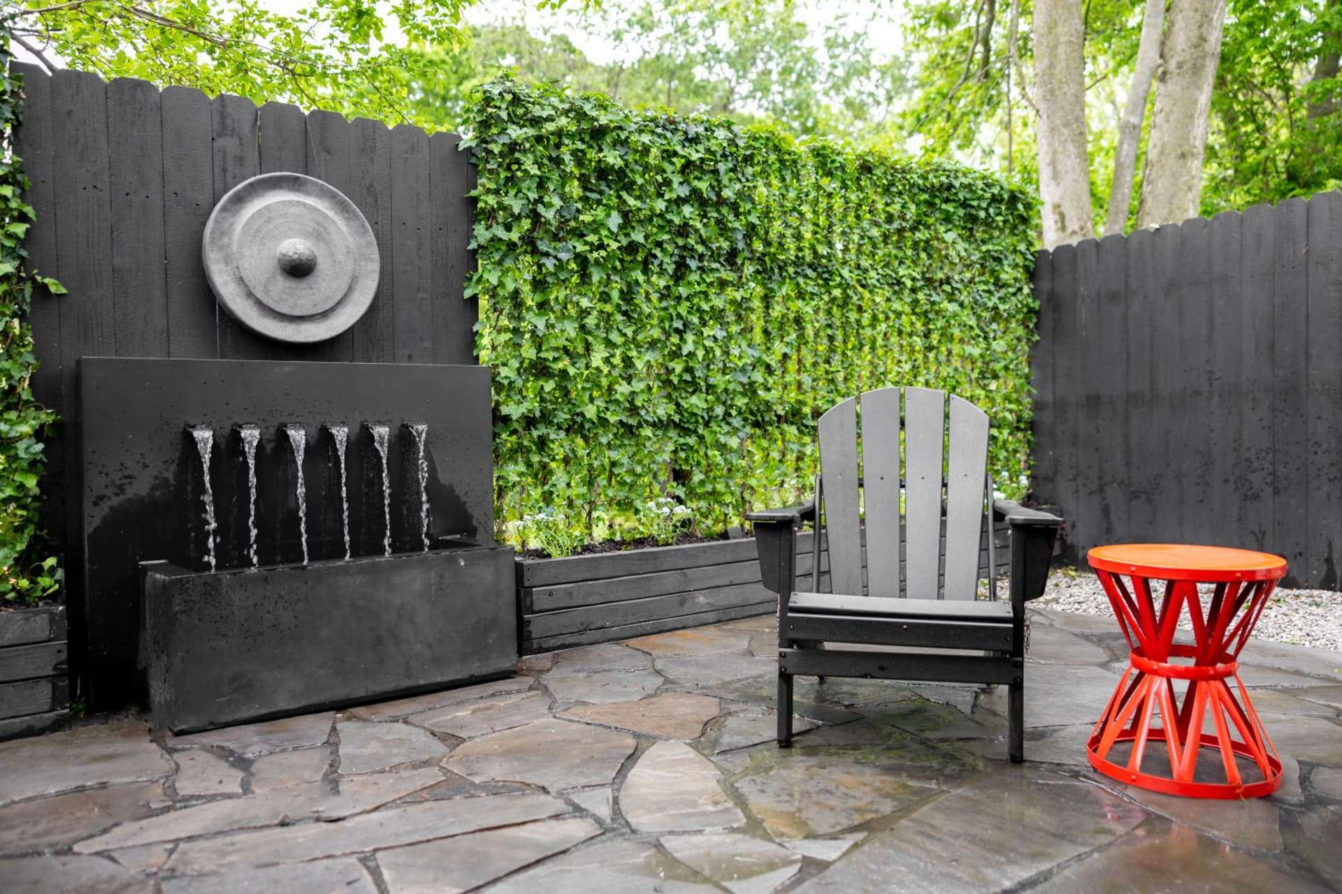 The Loft Pet & Bike Friendly Studio Garden interior in Bentonville, AR — gallery photo 2
