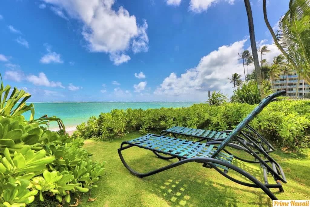 Pats at Punalu'u - Beachfront Condo 1 property views in Hauula, HI — gallery photo 3