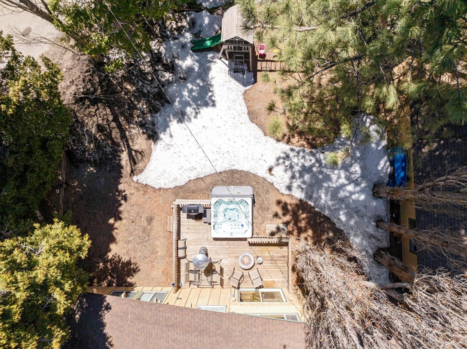 Green Valley Lake Escape by Rather Be Properties interior in Green Valley Lake — gallery photo 2