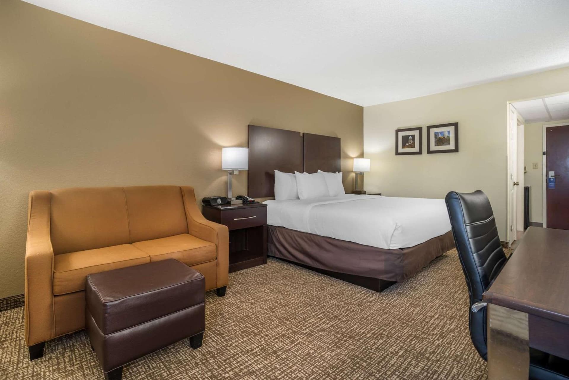 Comfort Inn & Suites Lake Norman gallery photo in Cornelius, NC — image 24