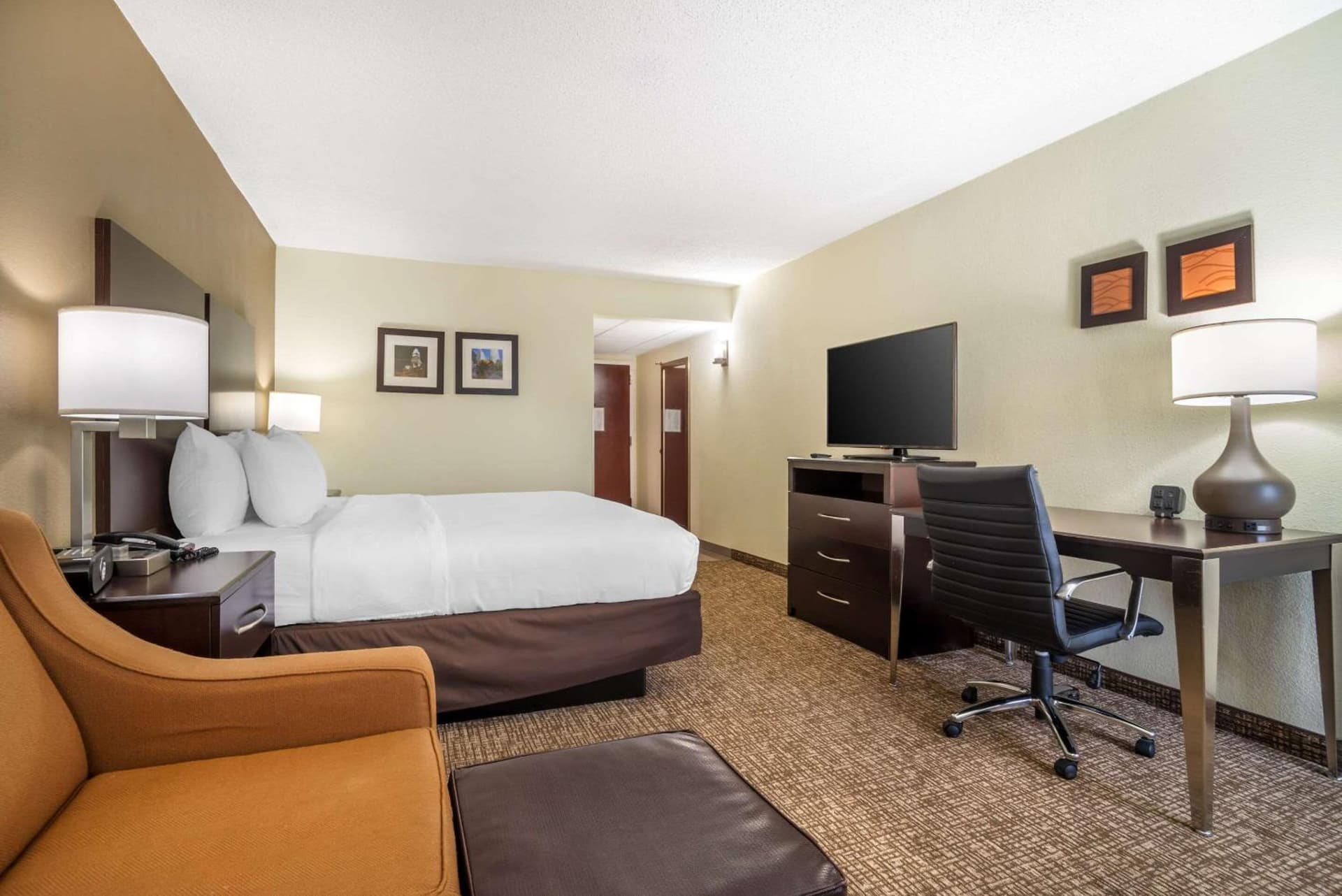 Comfort Inn & Suites Lake Norman gallery photo in Cornelius, NC — image 42