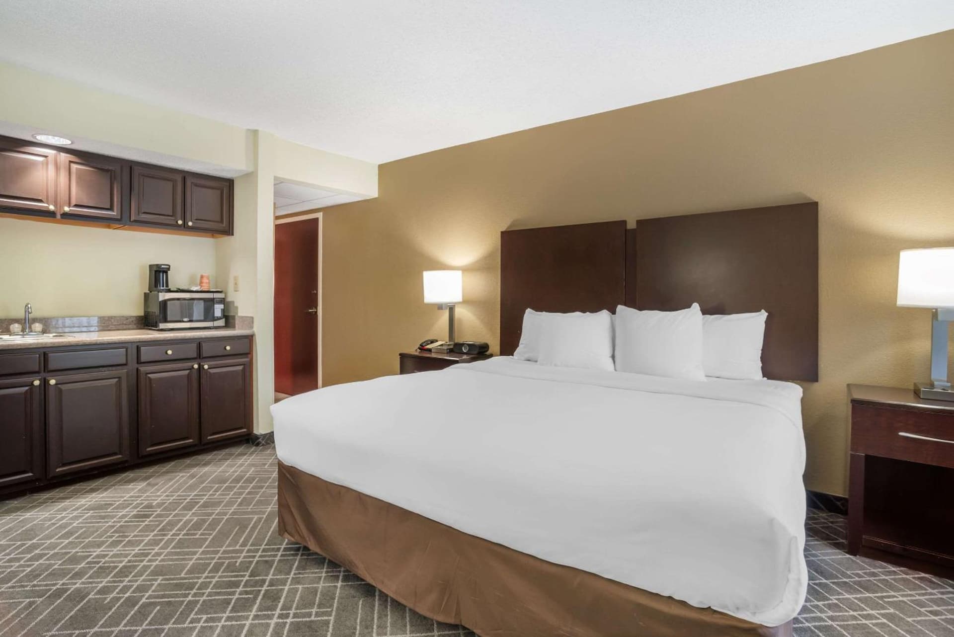 Comfort Inn & Suites Lake Norman gallery photo in Cornelius, NC — image 40
