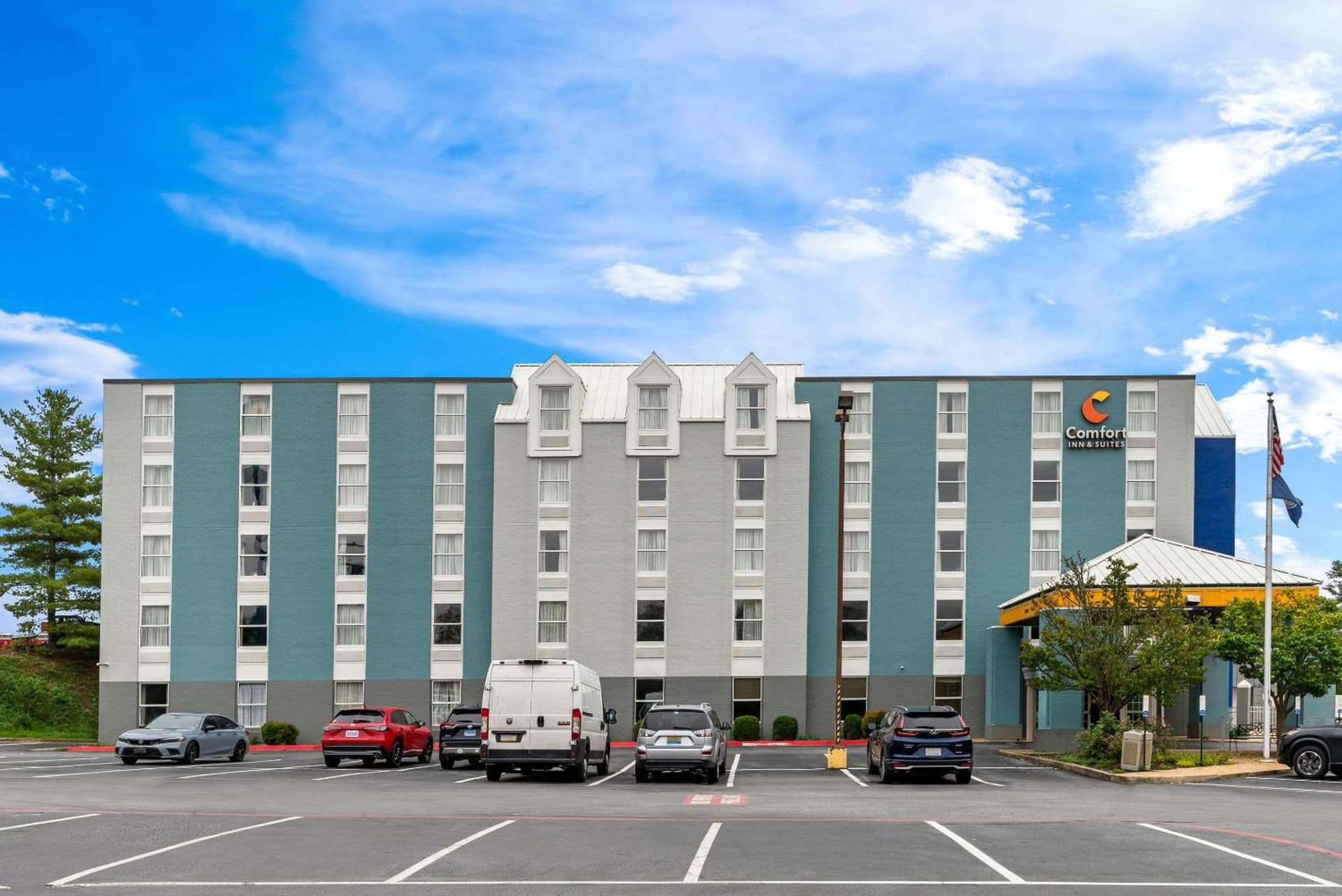 Comfort Inn & Suites Staunton property views in Staunton, VA — gallery photo 3