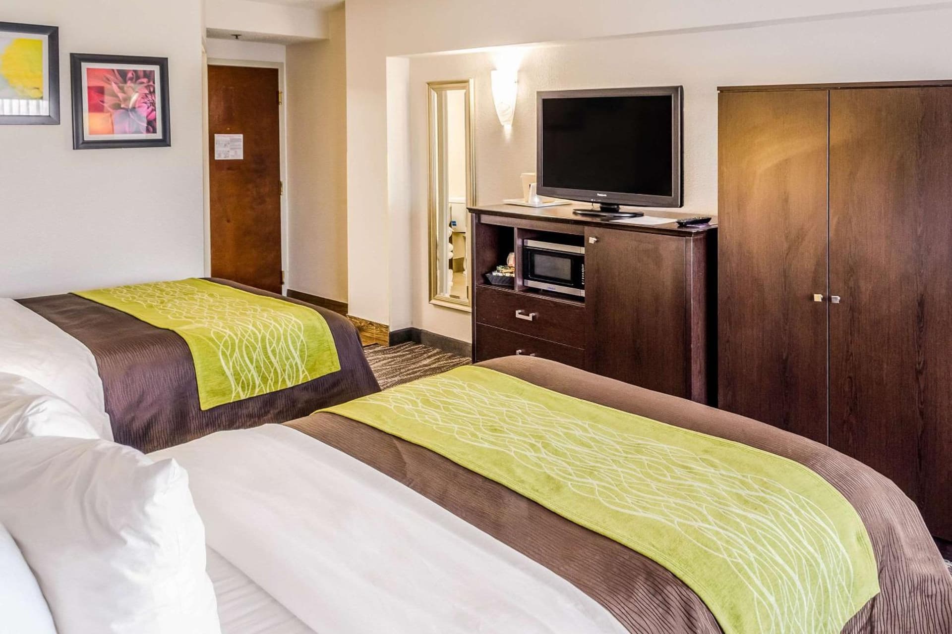 Fairfield by Marriott Inn & Suites Charleston Downtown interior in Charleston, SC — gallery photo 2