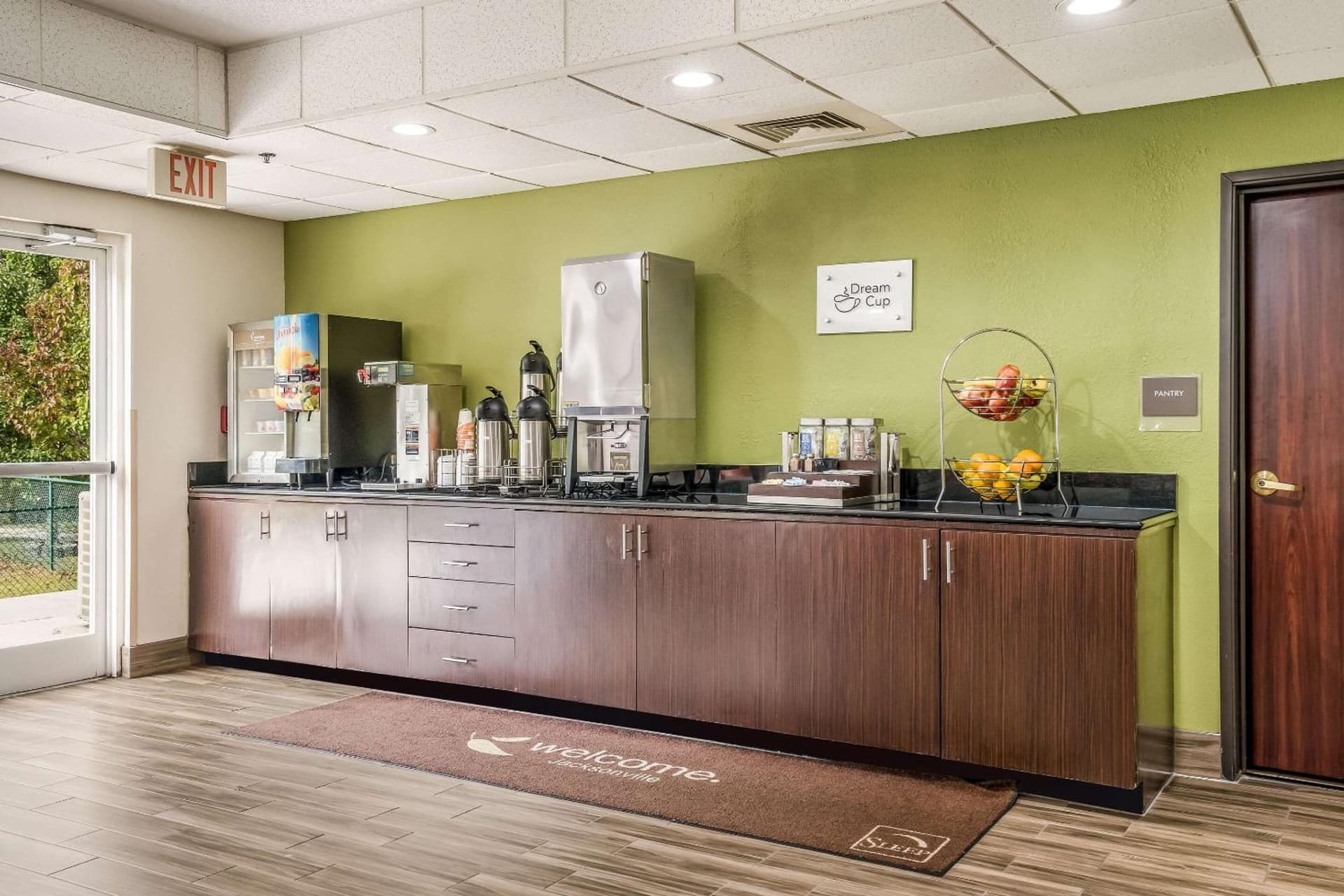 Sleep Inn & Suites Jacksonville near Camp Lejeune gallery photo in Jacksonville, NC — image 30