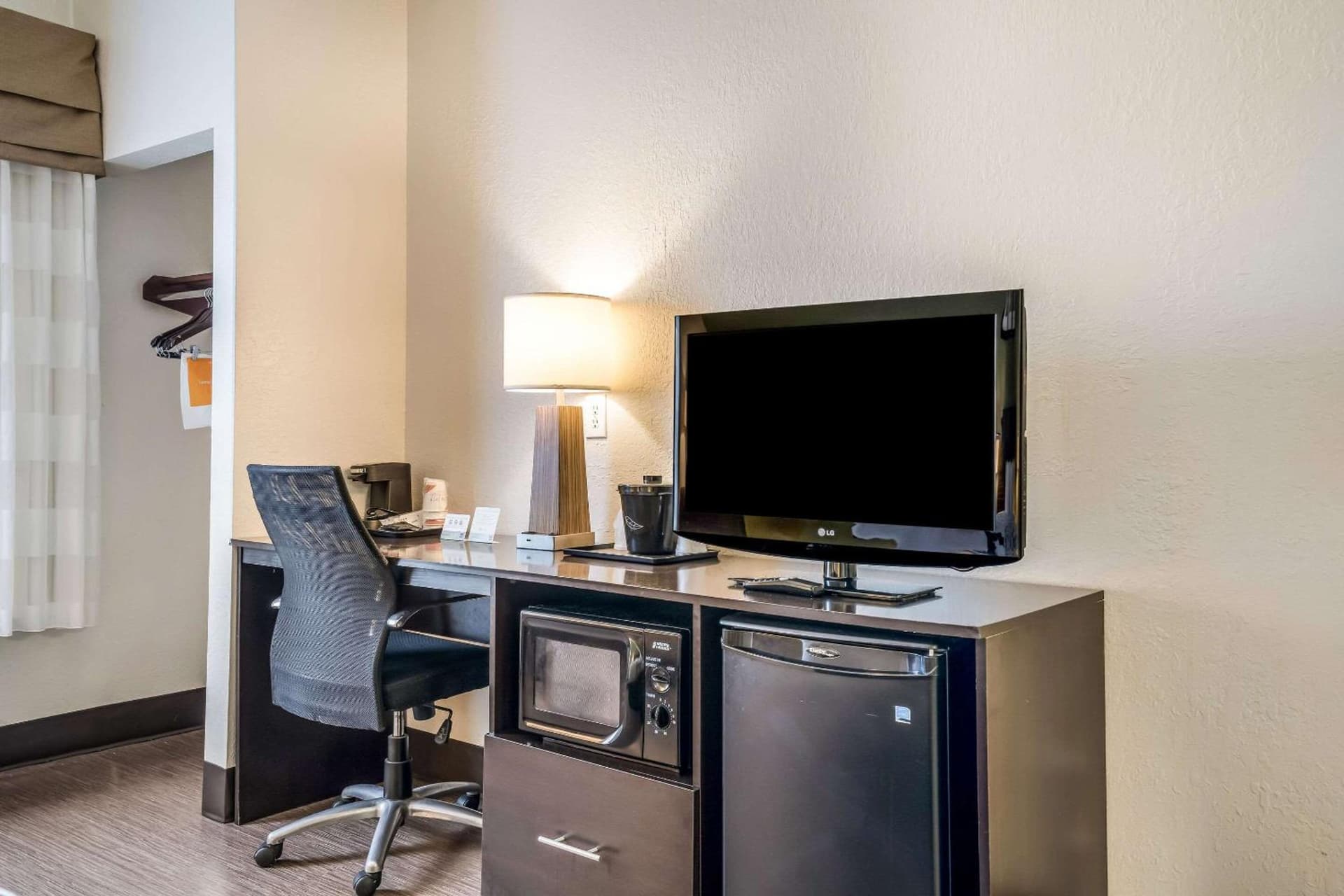 Sleep Inn & Suites Jacksonville near Camp Lejeune gallery photo in Jacksonville, NC — image 28