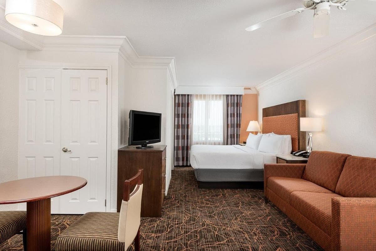 Holiday Inn Fort Lauderdale Airport by IHG gallery photo in Hollywood, FL — image 31