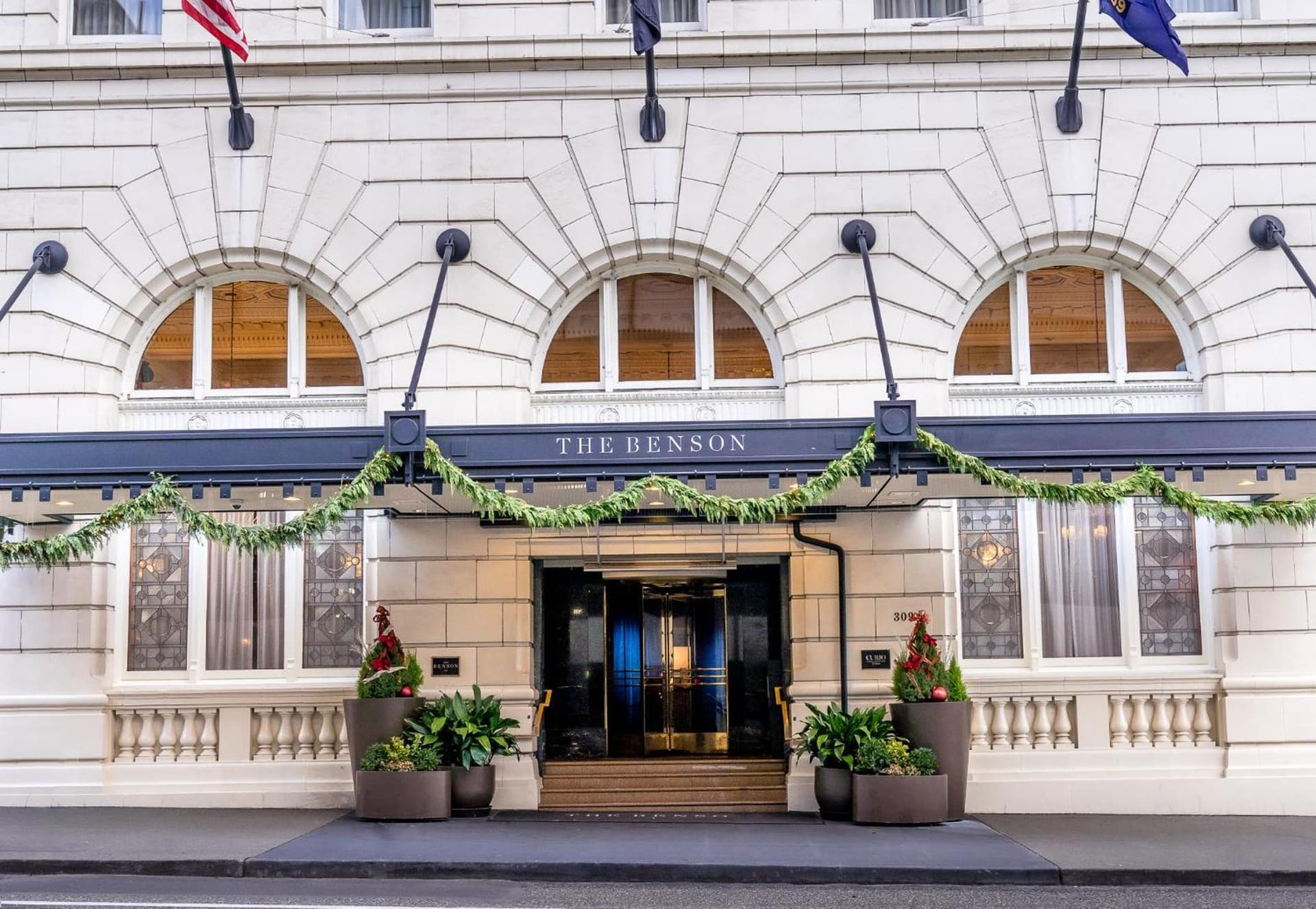 The Benson Portland, Curio Collection by Hilton featured exterior or lobby in Portland, OR — similar hotel