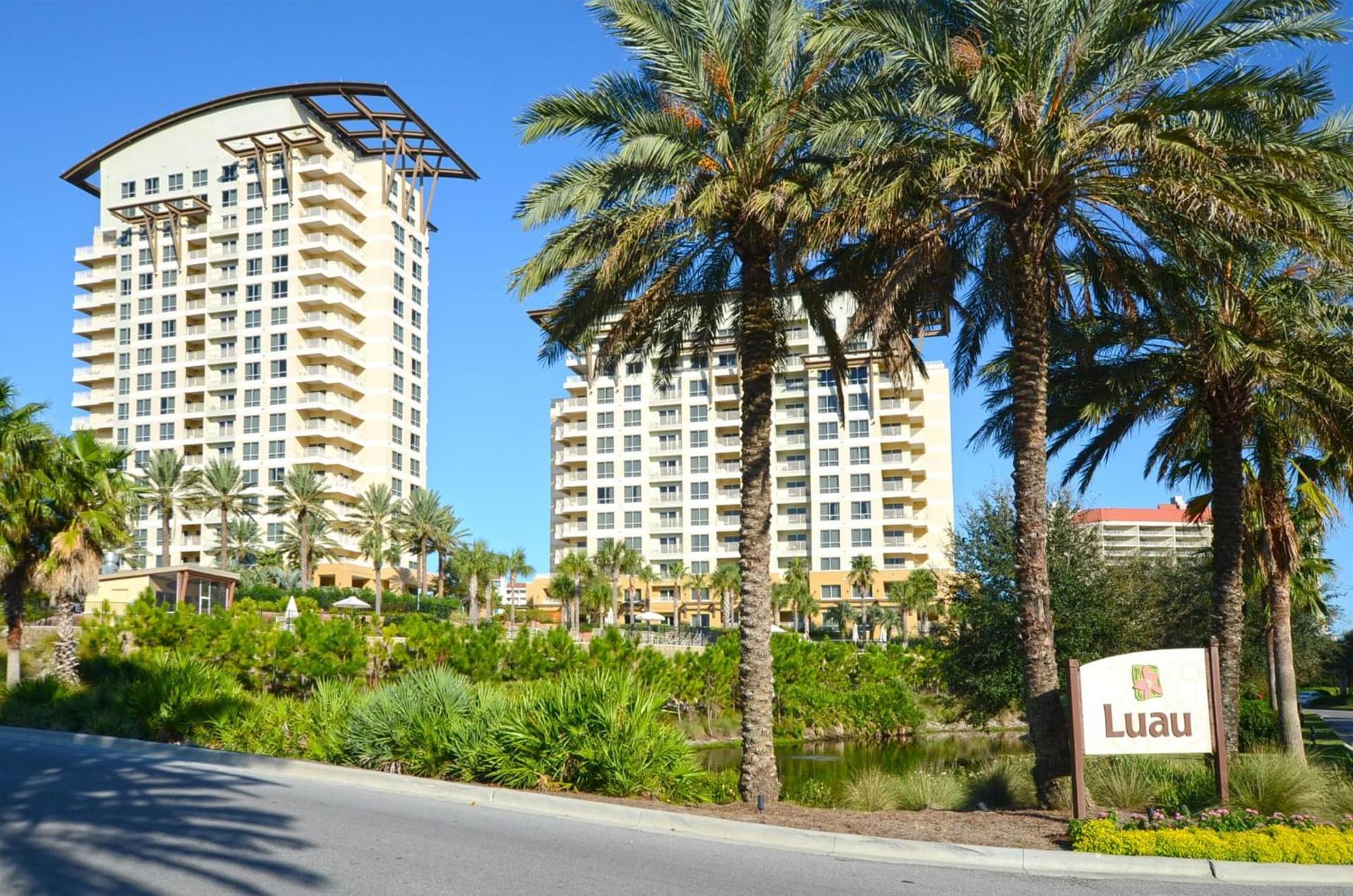 Luau I 7105 Studio featured exterior or lobby in Destin, FL — similar hotel