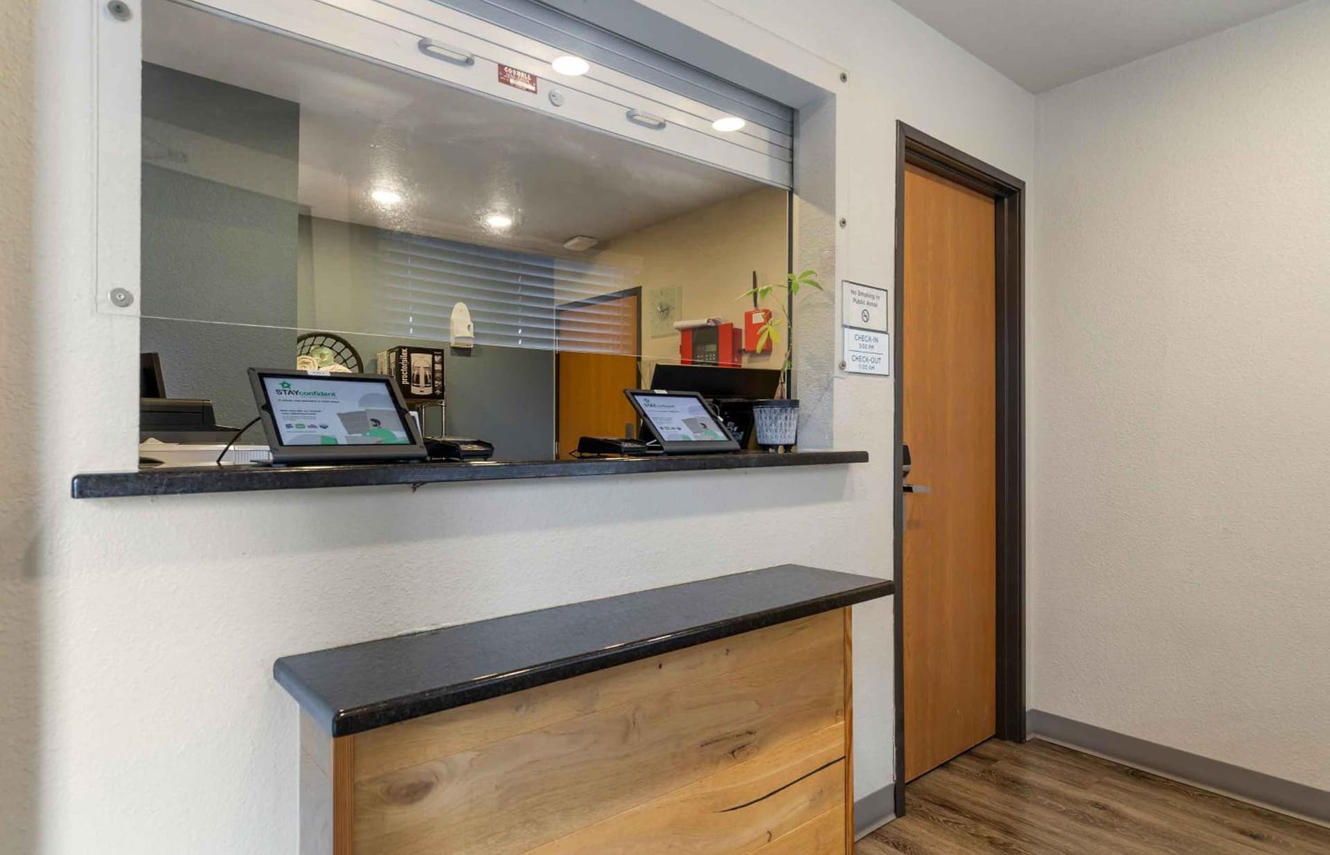 Extended Stay America Select Suites - Austin - Round Rock property views in Round Rock, TX — gallery photo 3