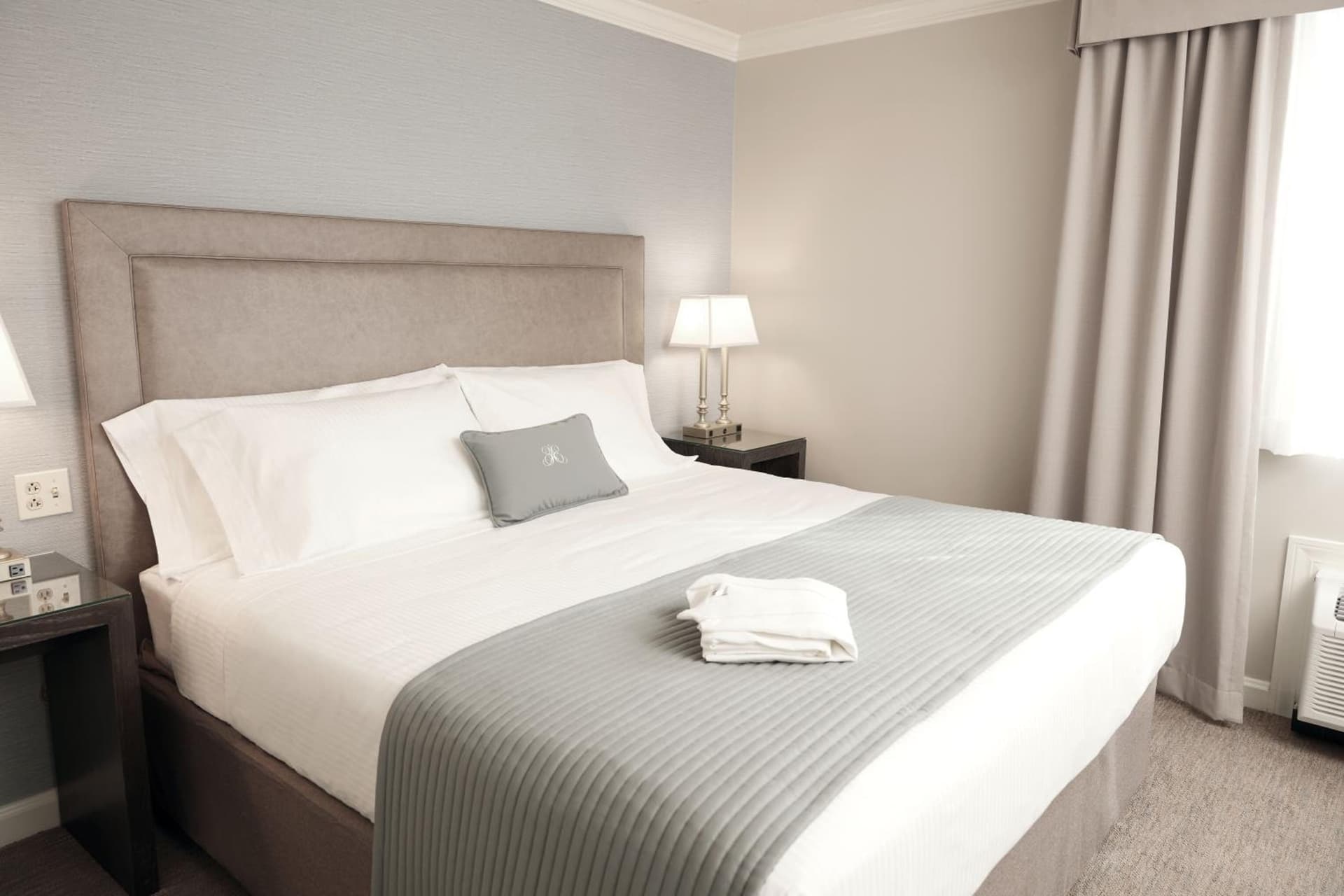 Ethan Allen Hotel gallery photo in Danbury, CT — image 11