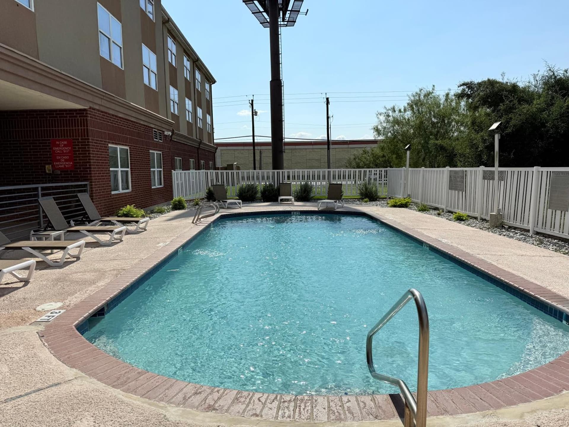 Country Inn & Suites by Radisson, Harlingen, TX gallery photo in Harlingen, TX — image 66