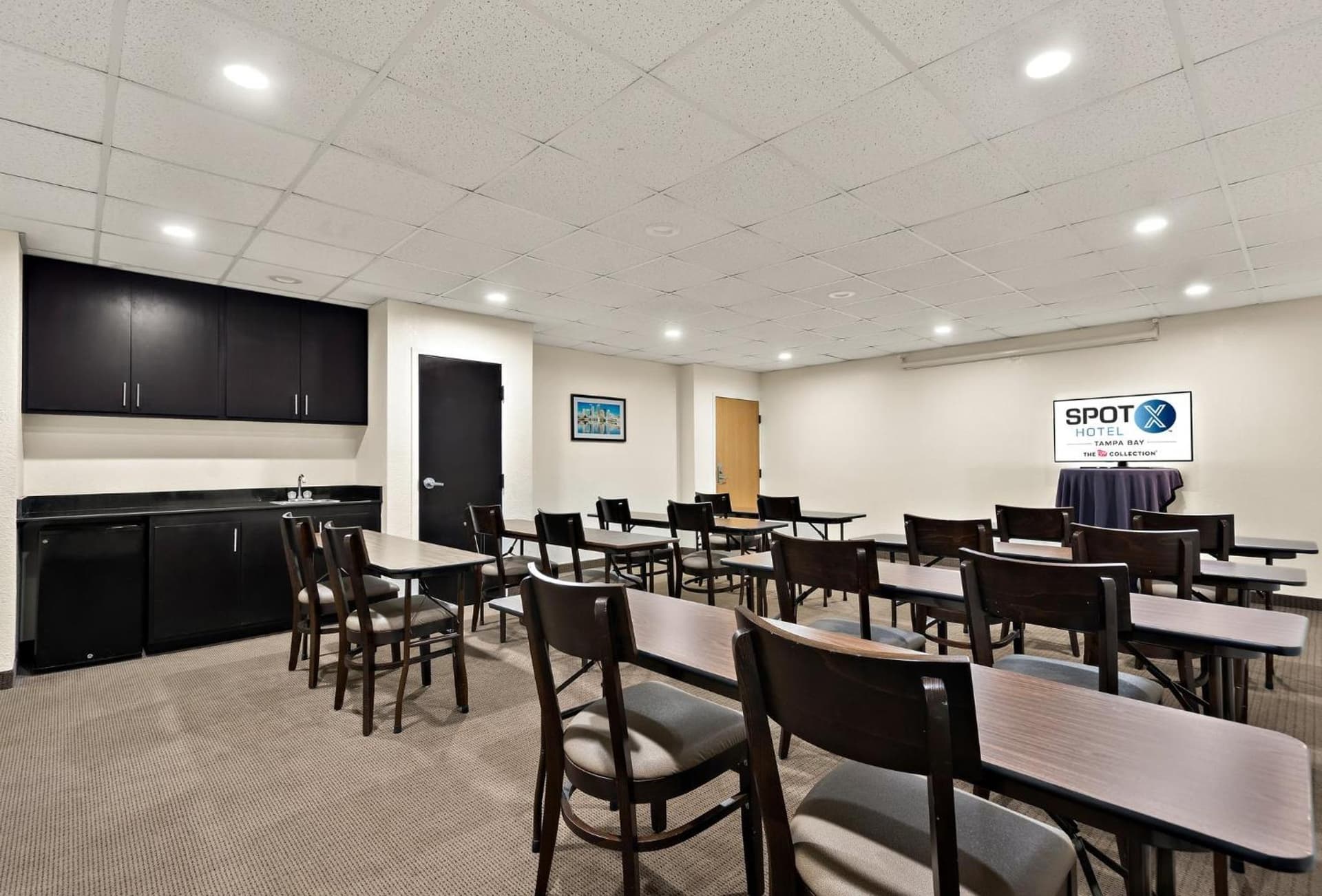 SPOT X Hotel Tampa - Wesley Chapel by The Red Collection gallery photo in Wesley Chapel, FL — image 41