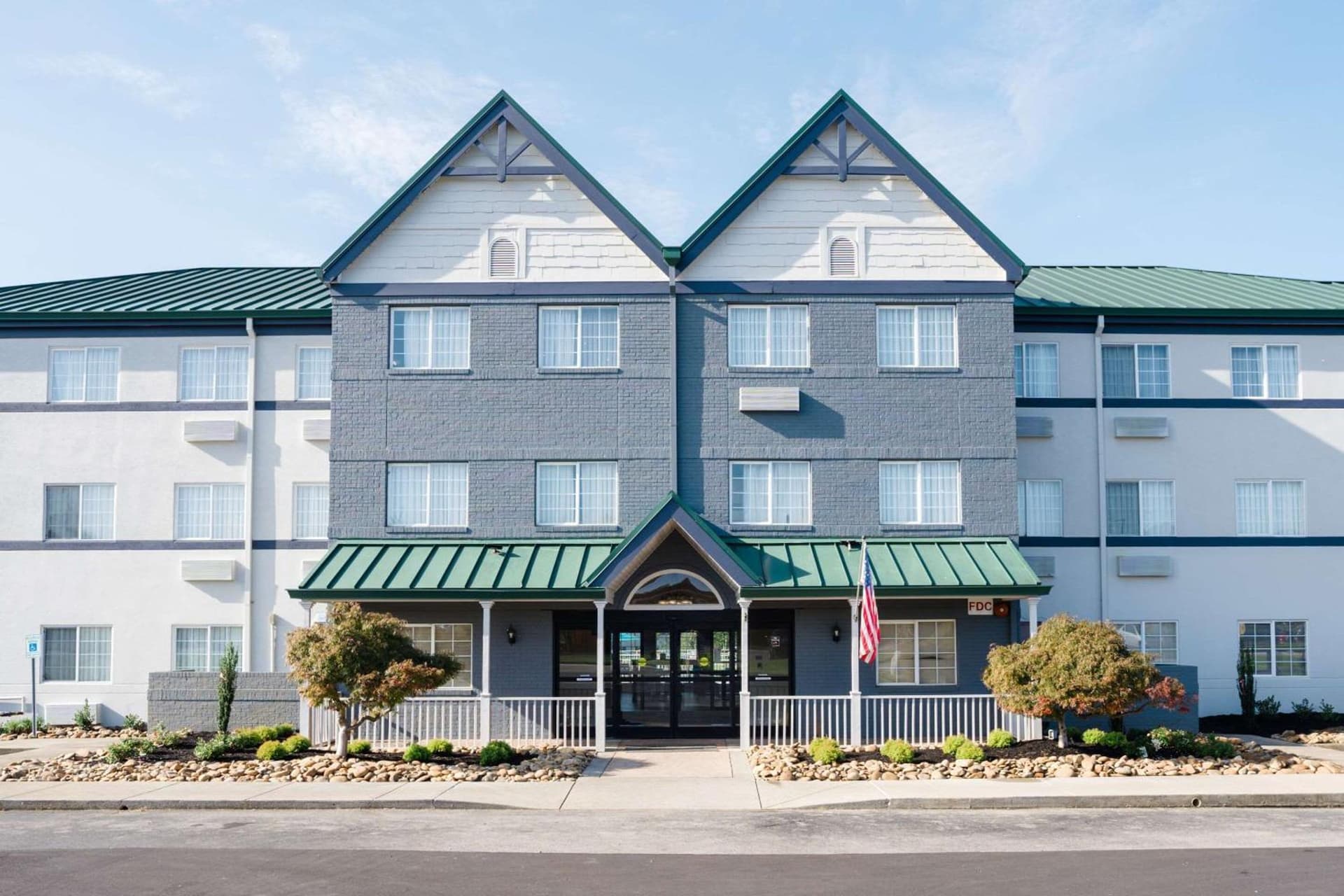 MainStay Suites Knoxville Airport featured exterior or lobby in Alcoa, TN — similar hotel