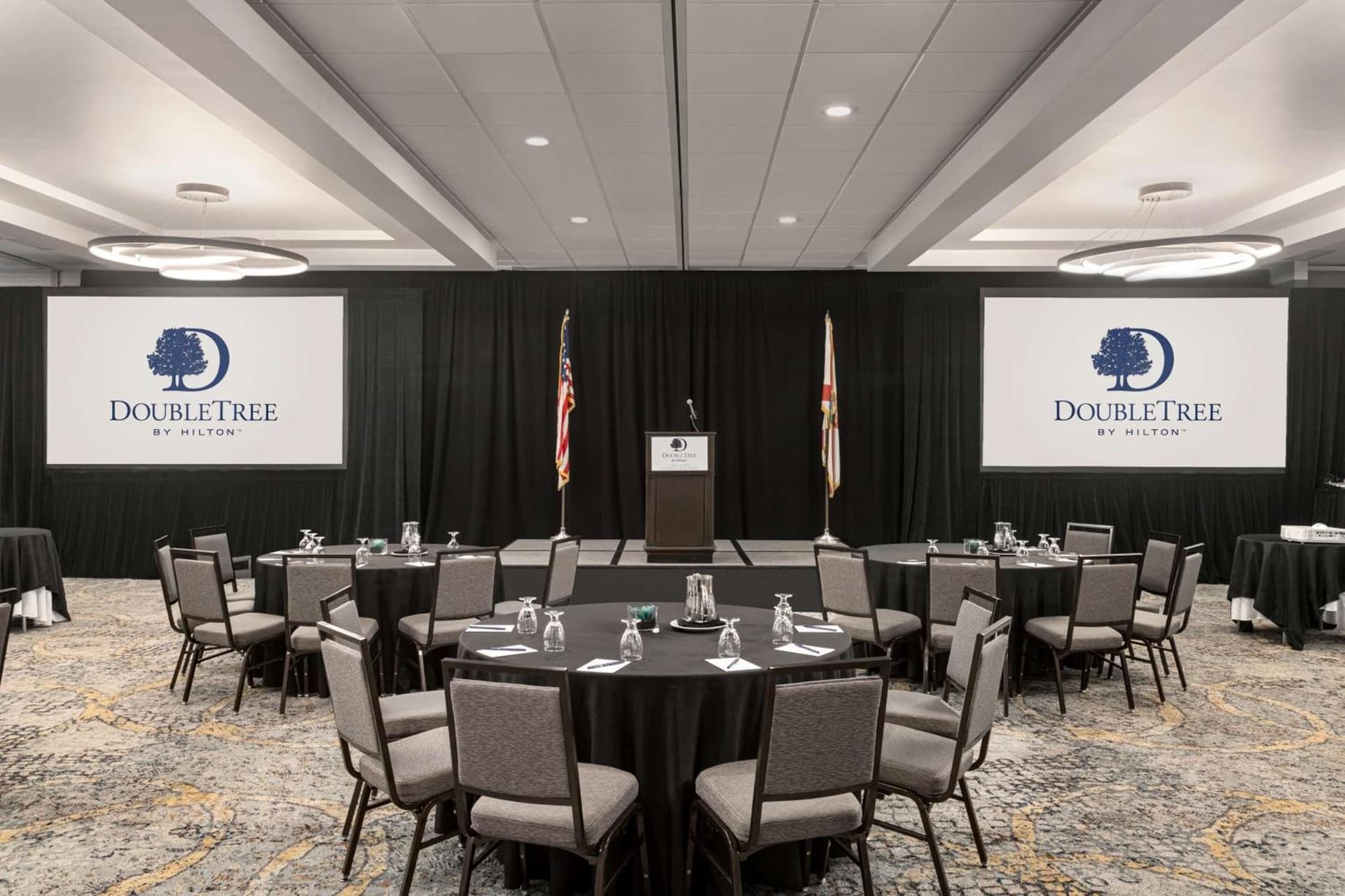 Doubletree by Hilton Fort Myers at Bell Tower Shops gallery photo in Fort Myers, FL — image 28