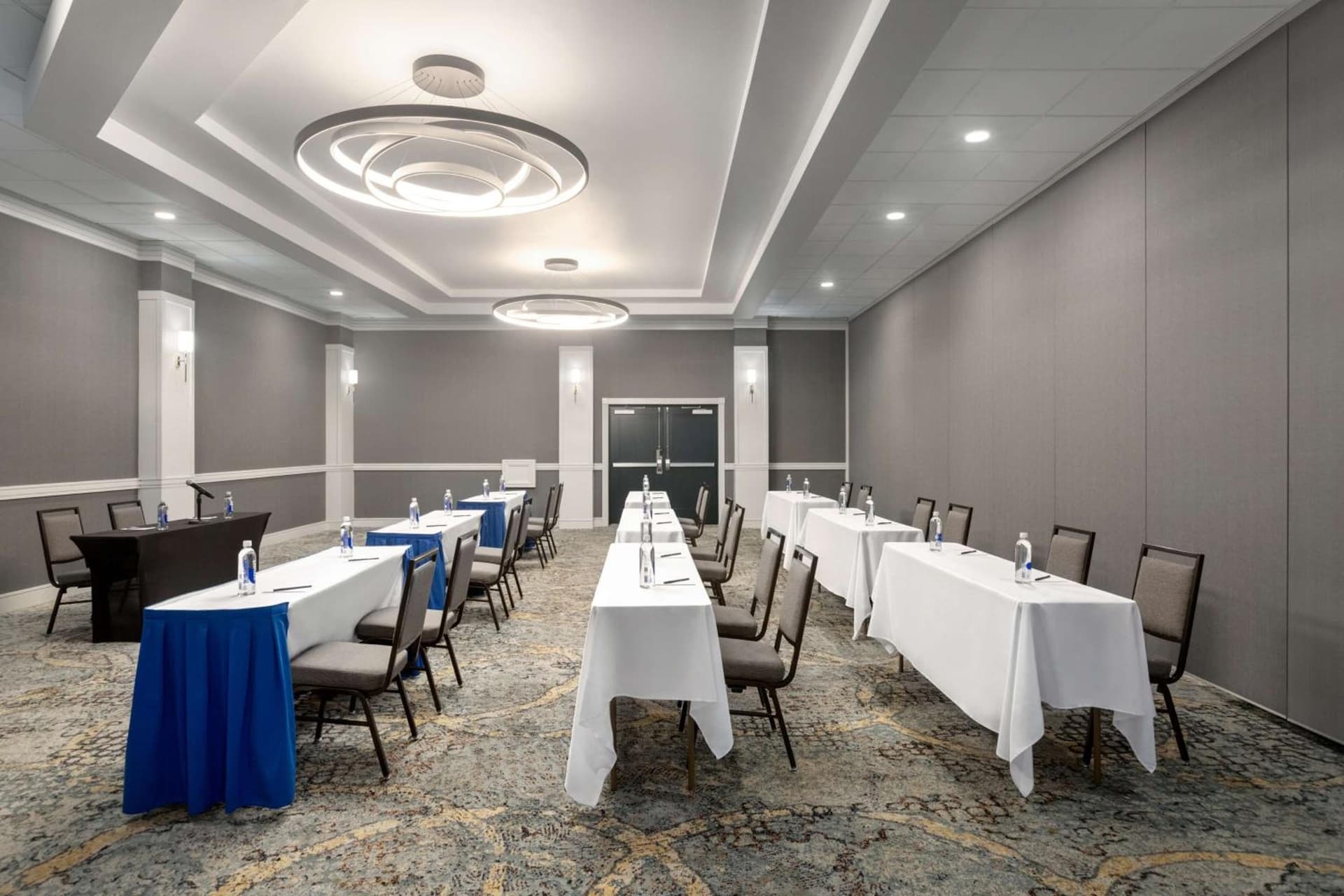 Doubletree by Hilton Fort Myers at Bell Tower Shops gallery photo in Fort Myers, FL — image 21