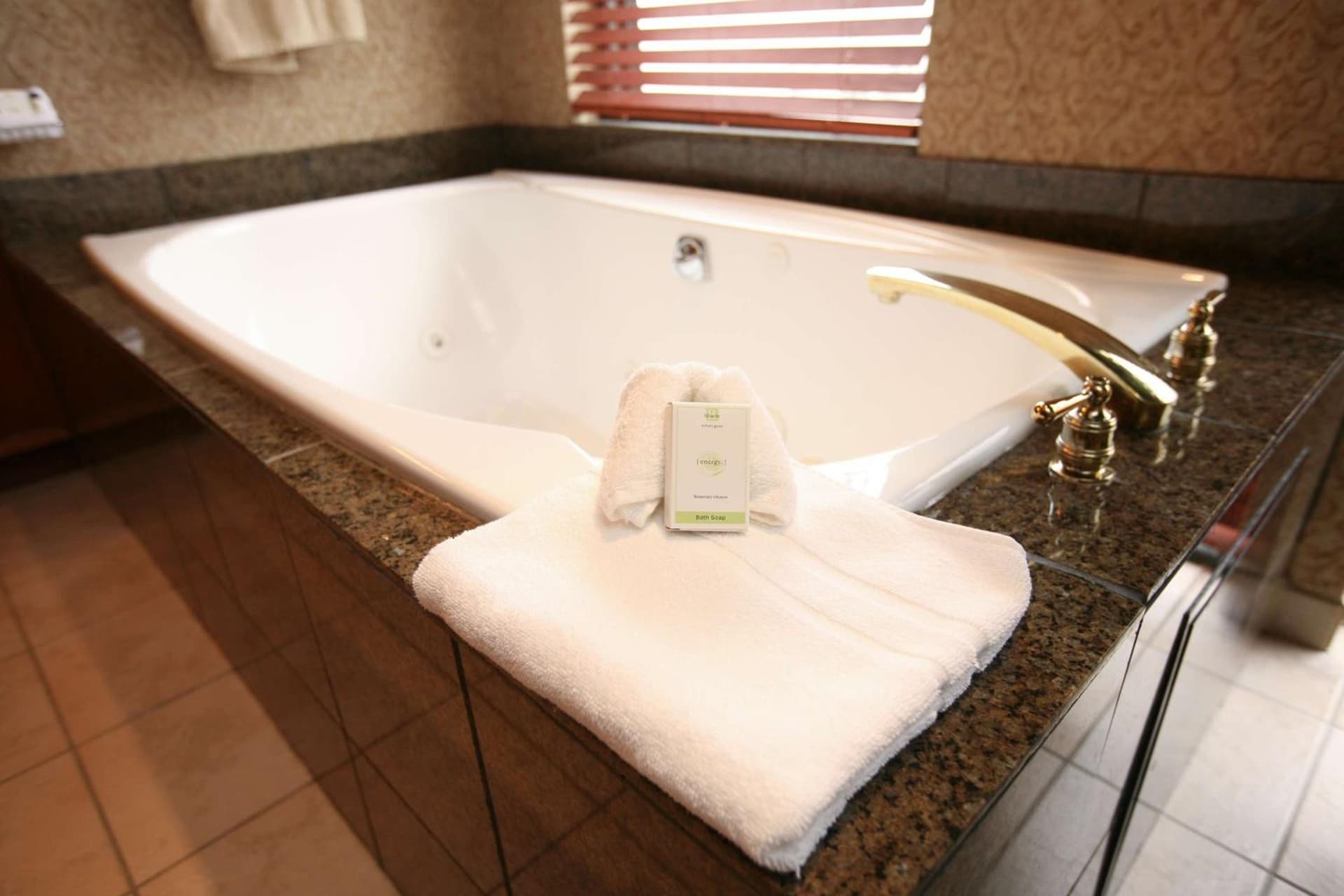 Embassy Suites Lincoln gallery photo in Lincoln, NE — image 14